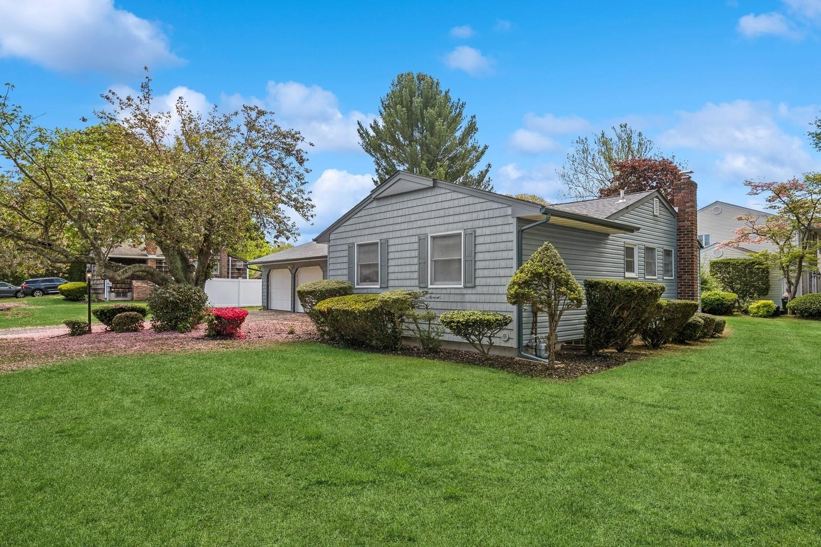 Single Family Milburn  Suffolk County, NY 11720, MLS-852431-7