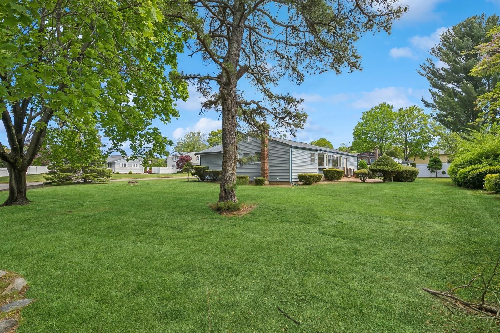 Single Family Milburn  Suffolk County, NY 11720, MLS-852431-8