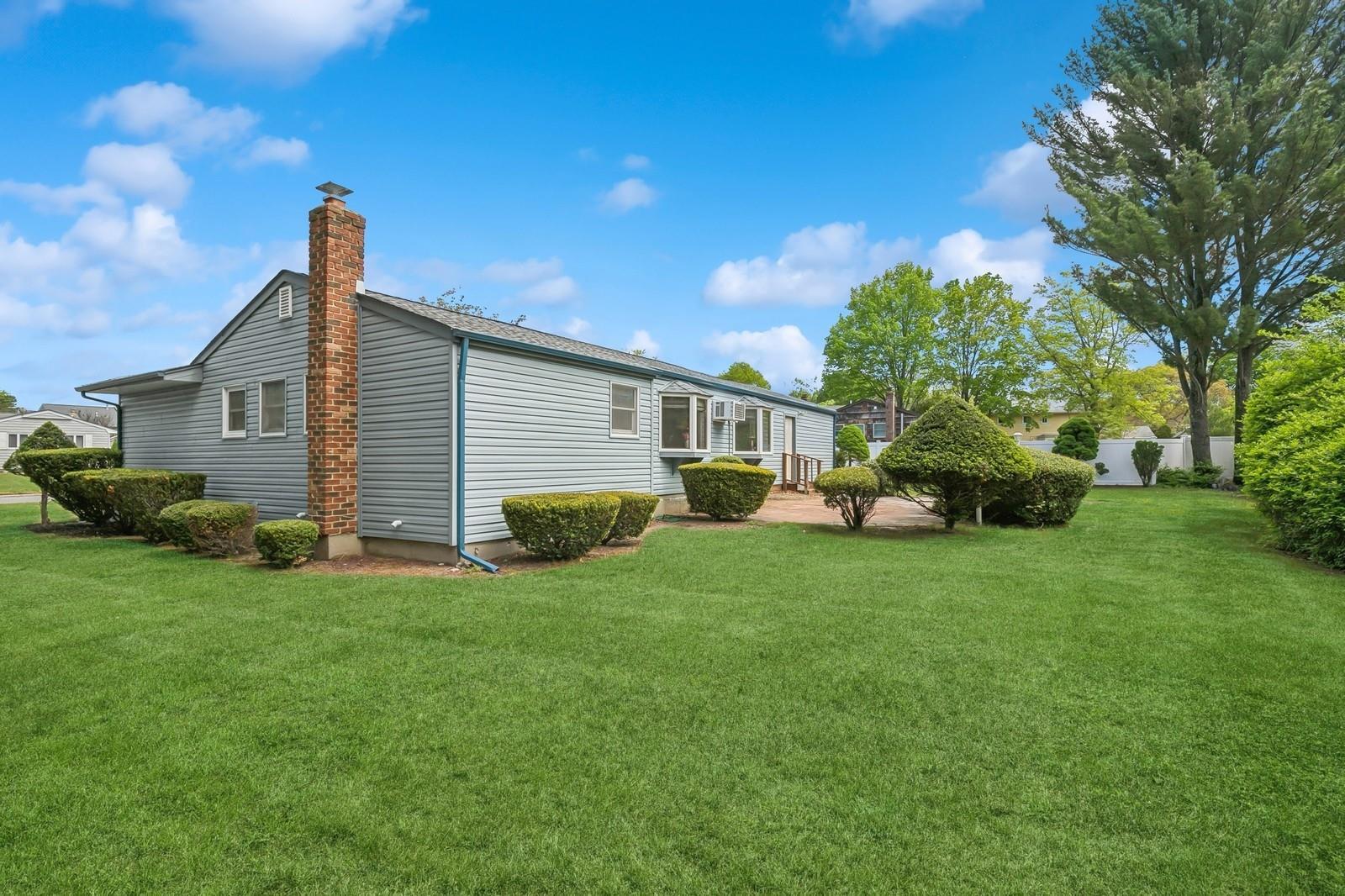 Single Family Milburn  Suffolk County, NY 11720, MLS-852431-9