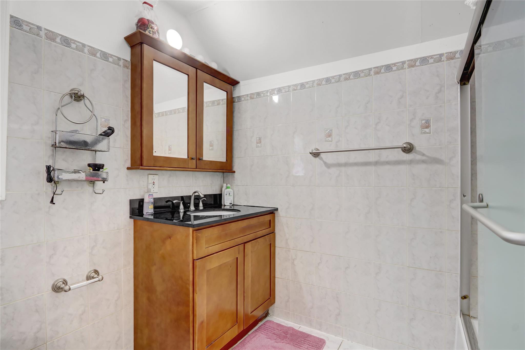 Single Family 169th Street  Queens, NY 11432, MLS-852442-26