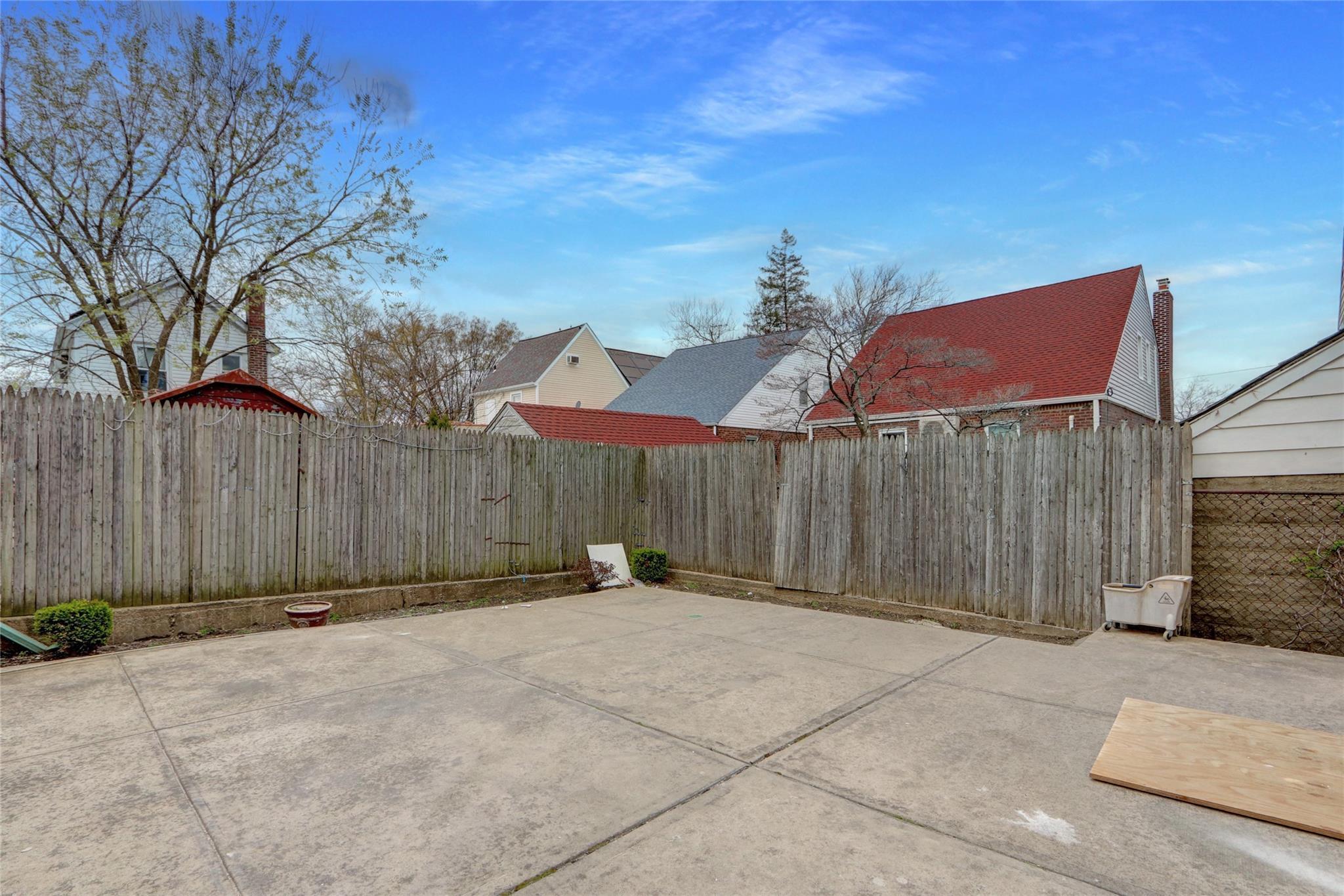 Single Family 169th Street  Queens, NY 11432, MLS-852442-28
