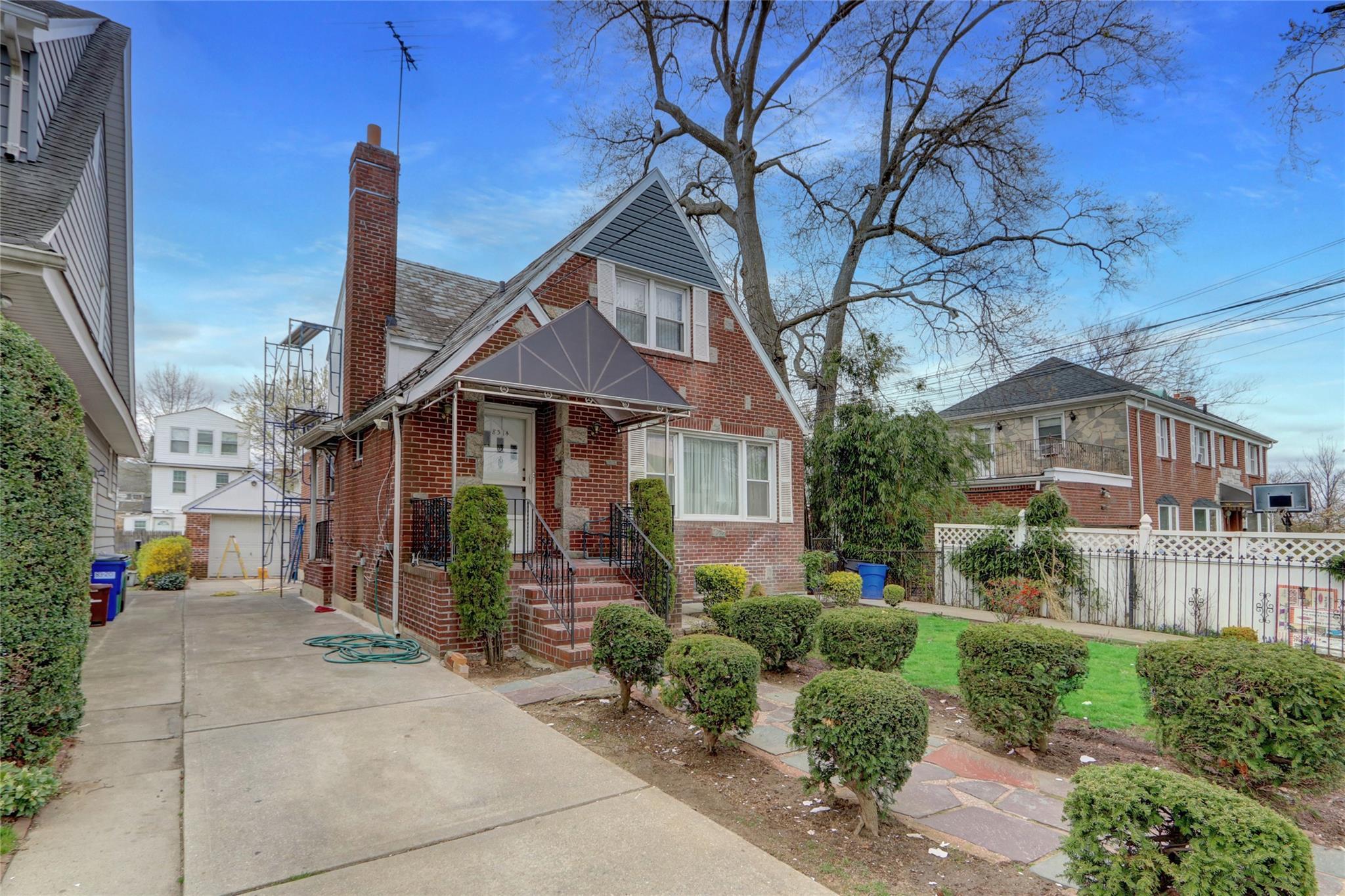Single Family 169th Street  Queens, NY 11432, MLS-852442-30