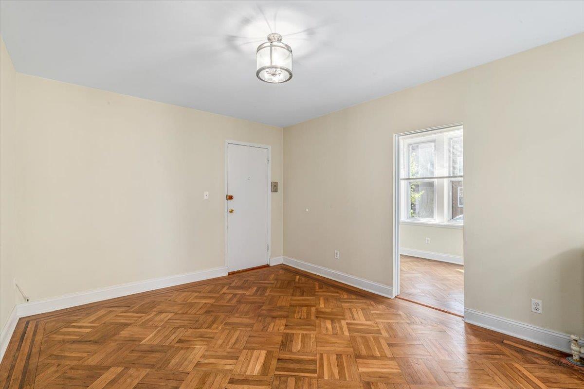 Single Family 36th  Queens, NY 11103, MLS-852443-6