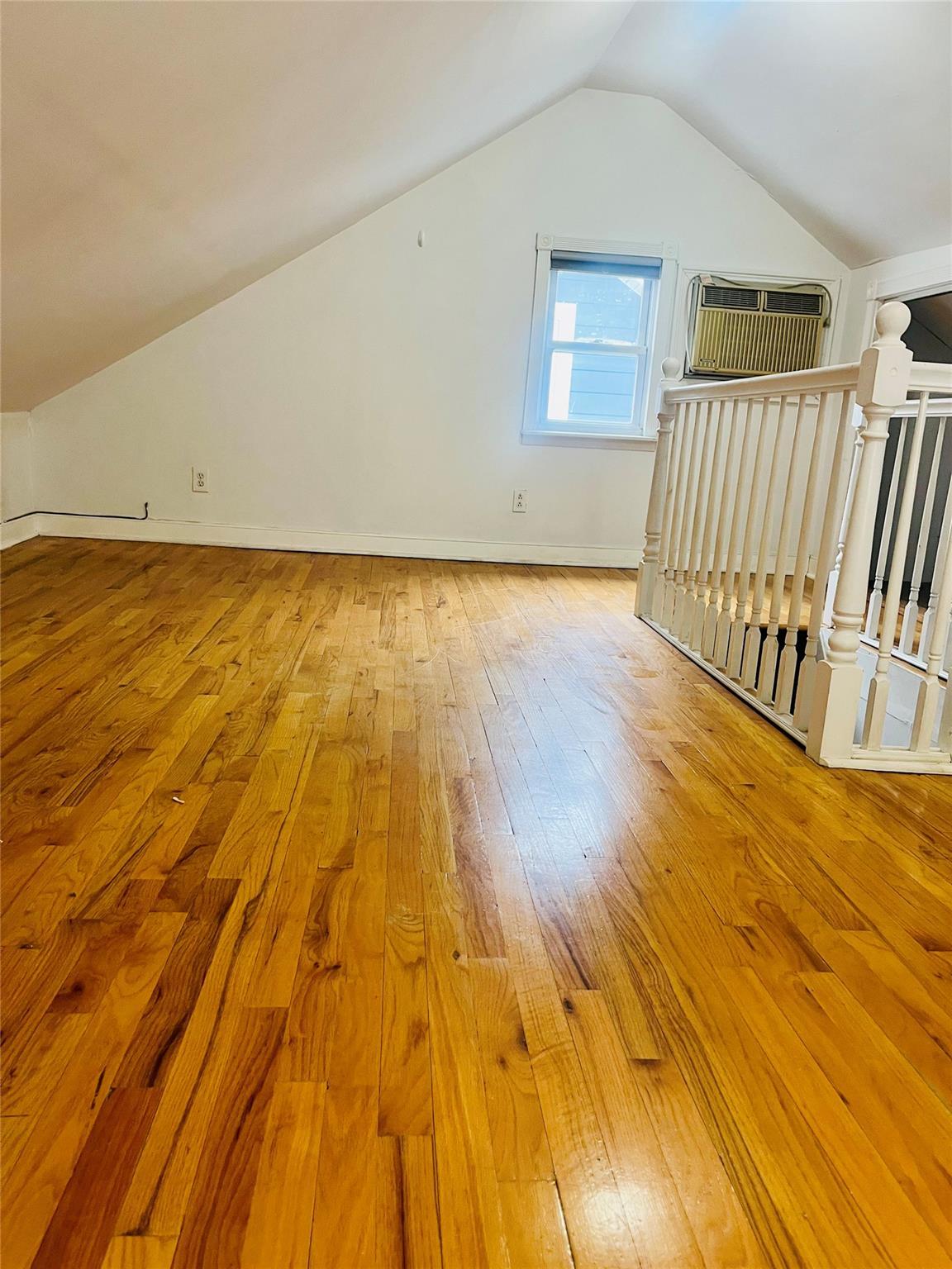 Single Family 246th  Nassau County, NY 11001, MLS-852461-21