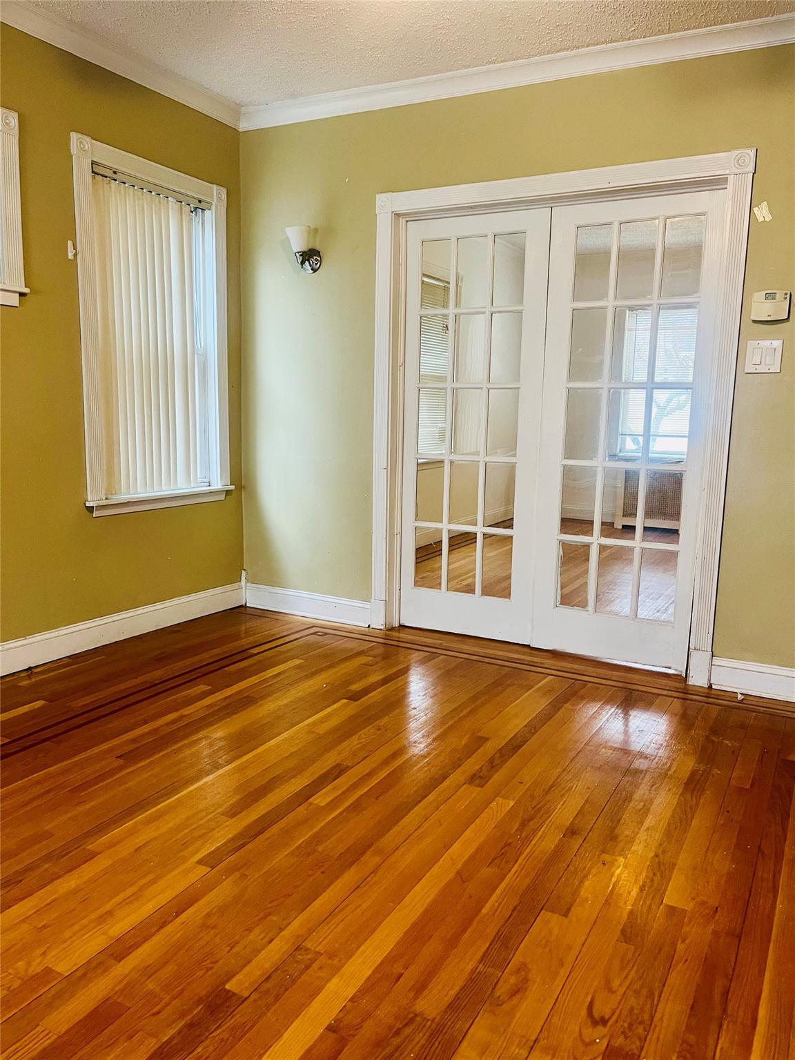 Single Family 246th  Nassau County, NY 11001, MLS-852461-6