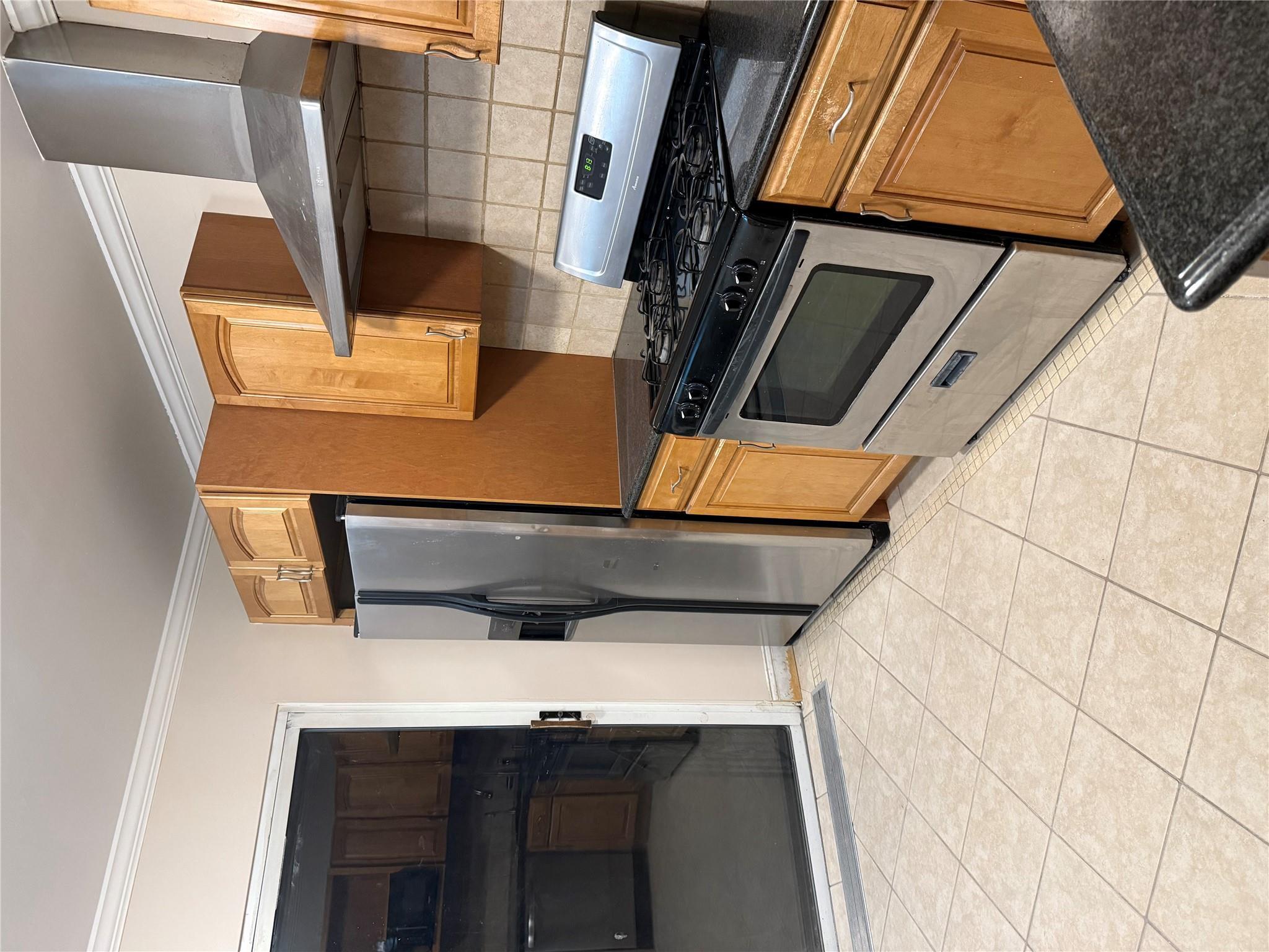 Single Family 246th  Nassau County, NY 11001, MLS-852461-8