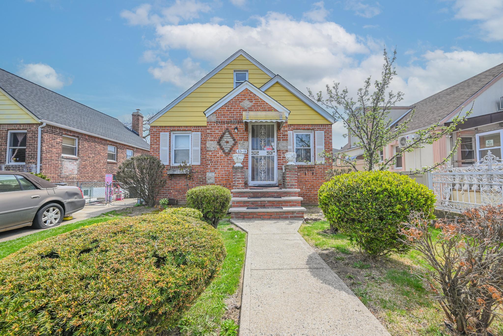 Single Family Arcade  Queens, NY 11412, MLS-852483-2