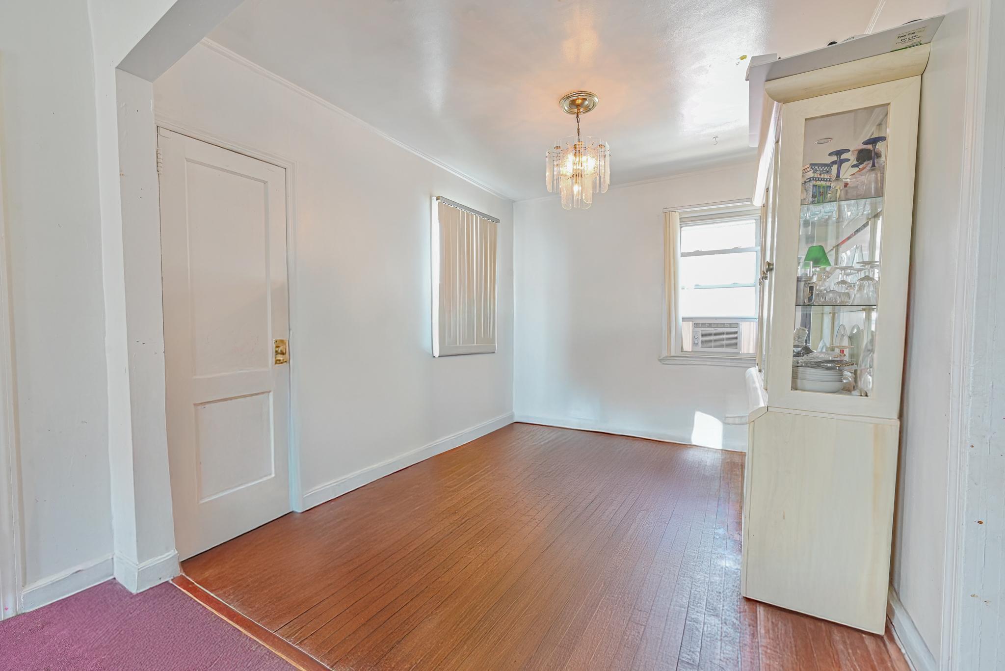 Single Family Arcade  Queens, NY 11412, MLS-852483-7