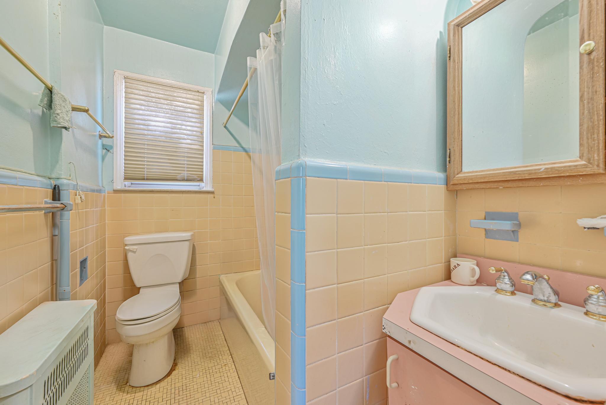 Single Family Arcade  Queens, NY 11412, MLS-852483-8