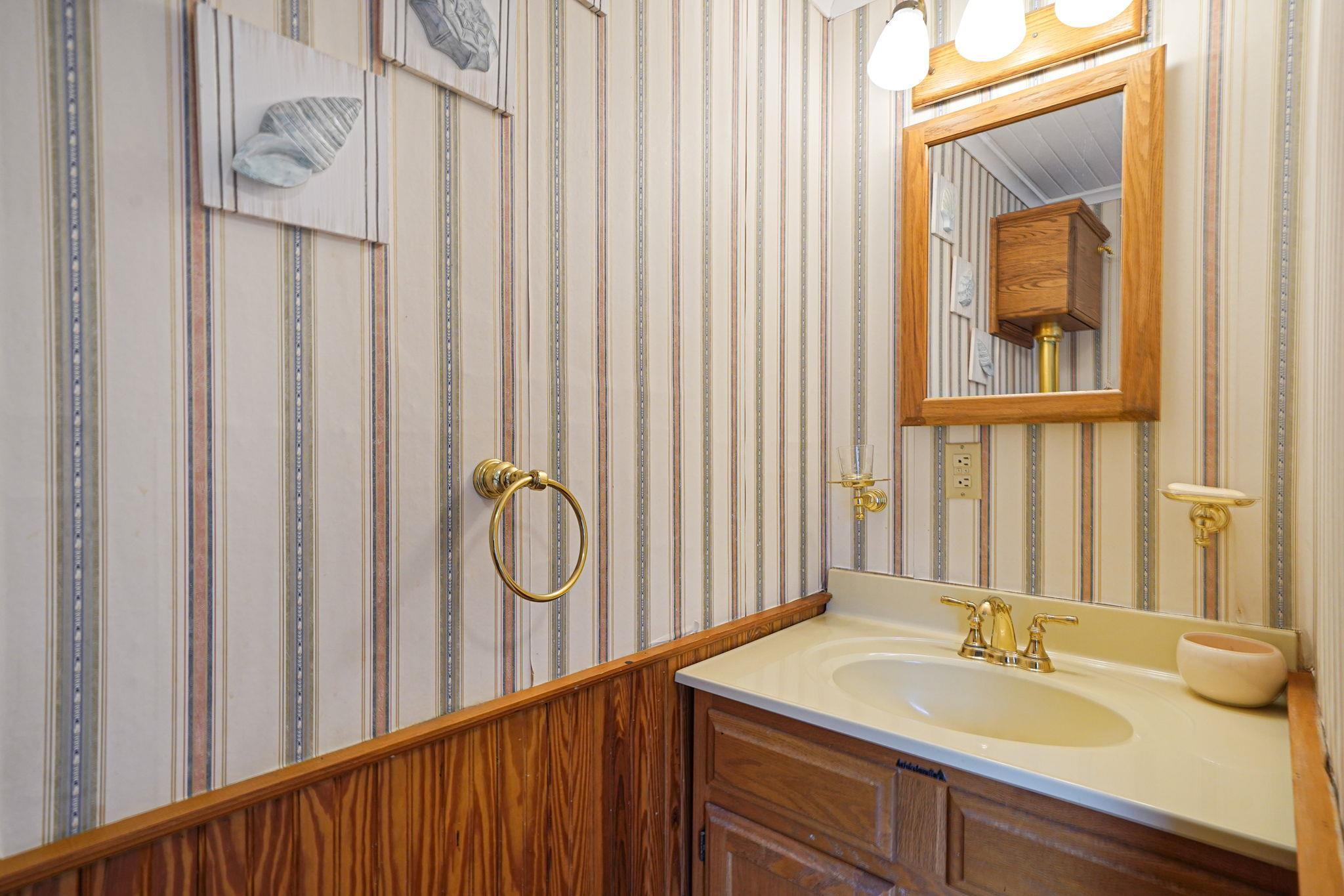 Single Family Sunset  Suffolk County, NY 11978, MLS-852490-28