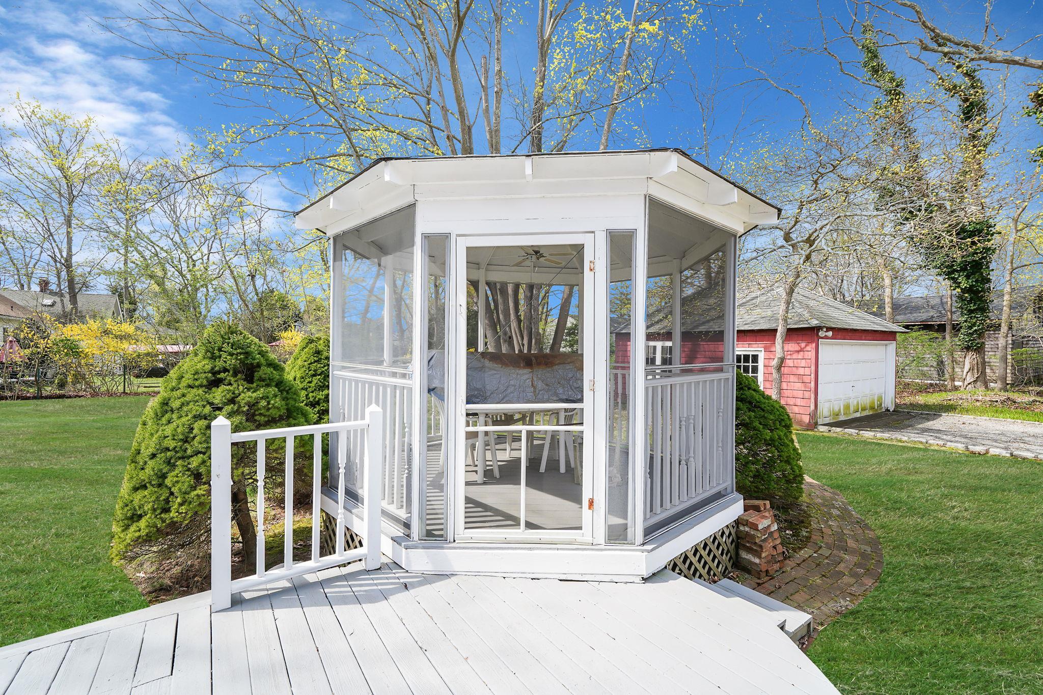 Single Family Sunset  Suffolk County, NY 11978, MLS-852490-40