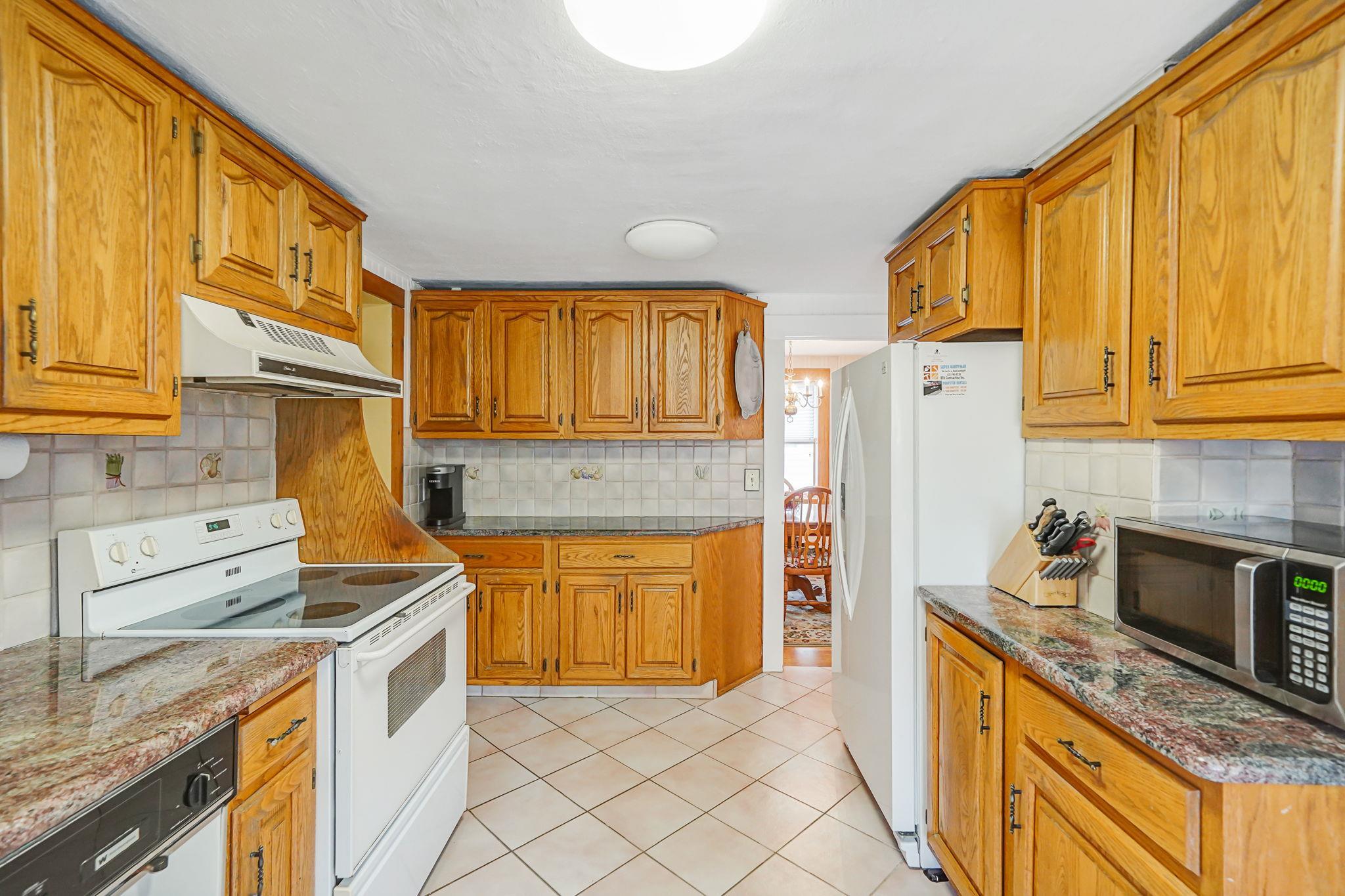 Single Family Sunset  Suffolk County, NY 11978, MLS-852490-8