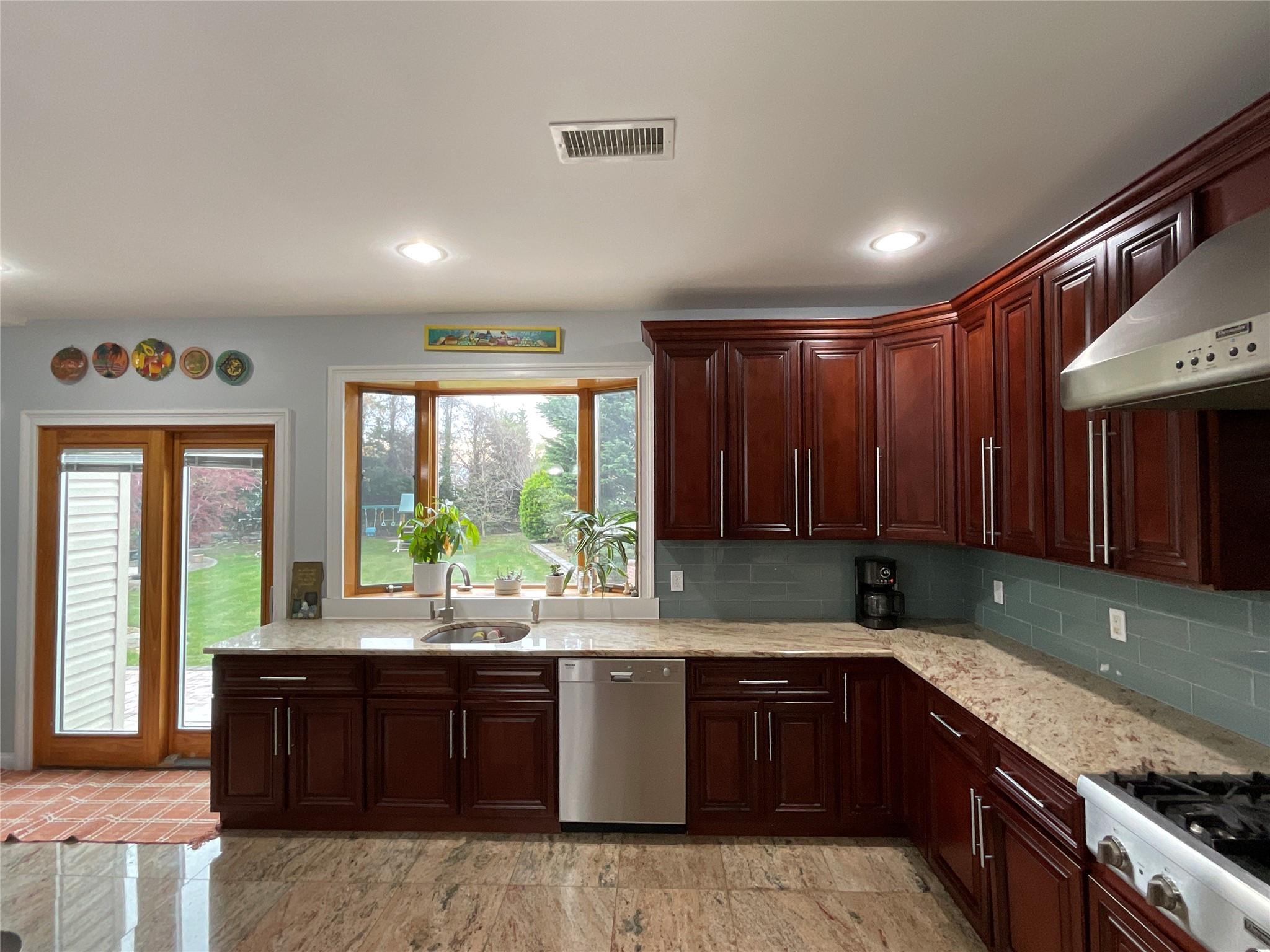 Single Family Old Britton  Nassau County, NY 11710, MLS-852508-13