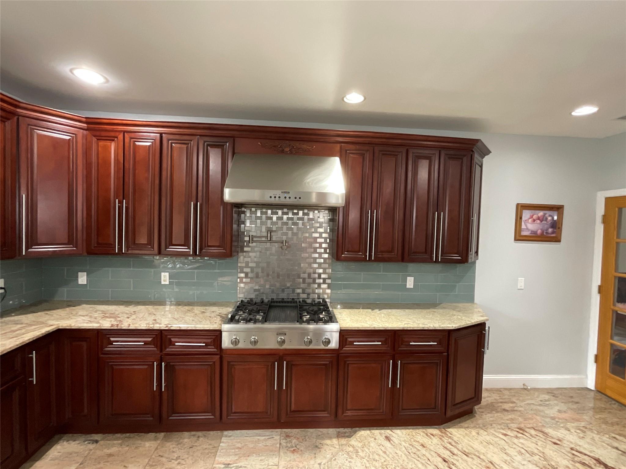 Single Family Old Britton  Nassau County, NY 11710, MLS-852508-14