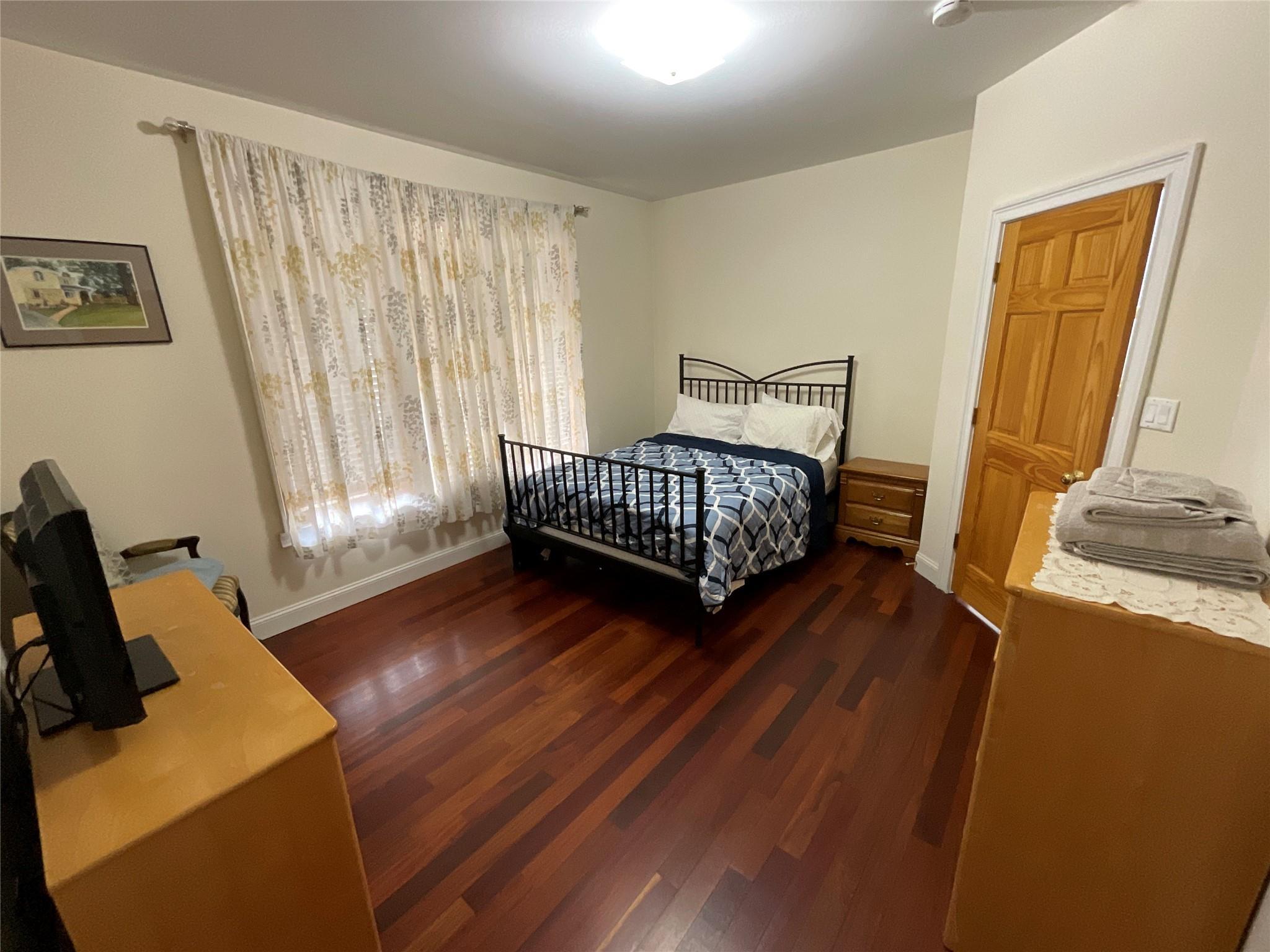 Single Family Old Britton  Nassau County, NY 11710, MLS-852508-18
