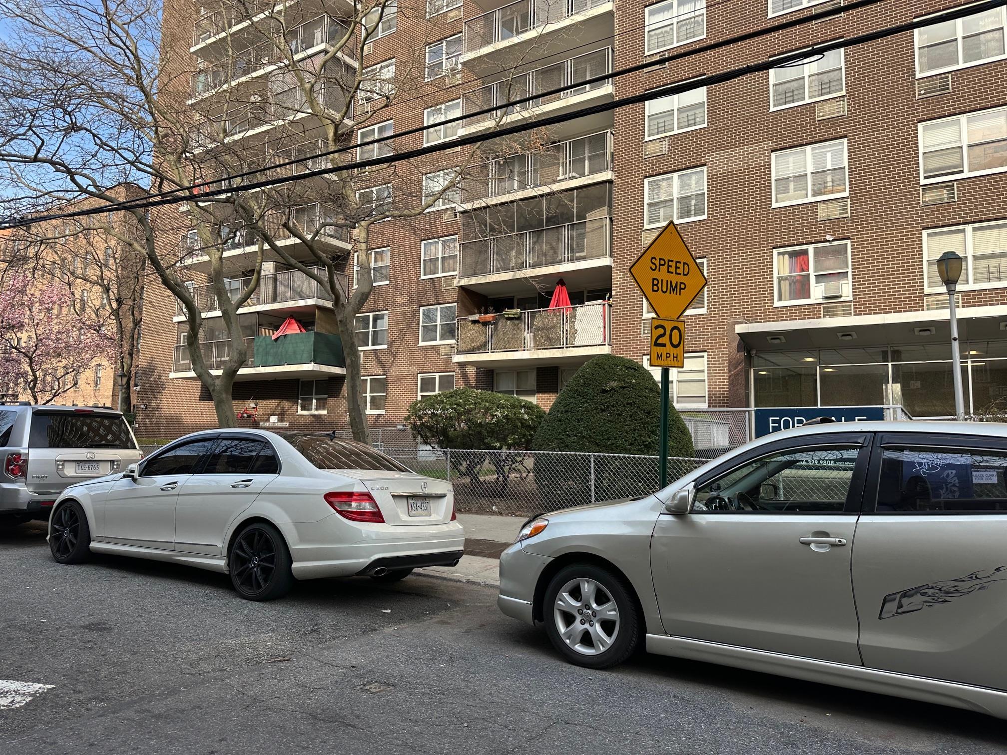 Coop Olinville  Bronx, NY 10467, MLS-852536-3