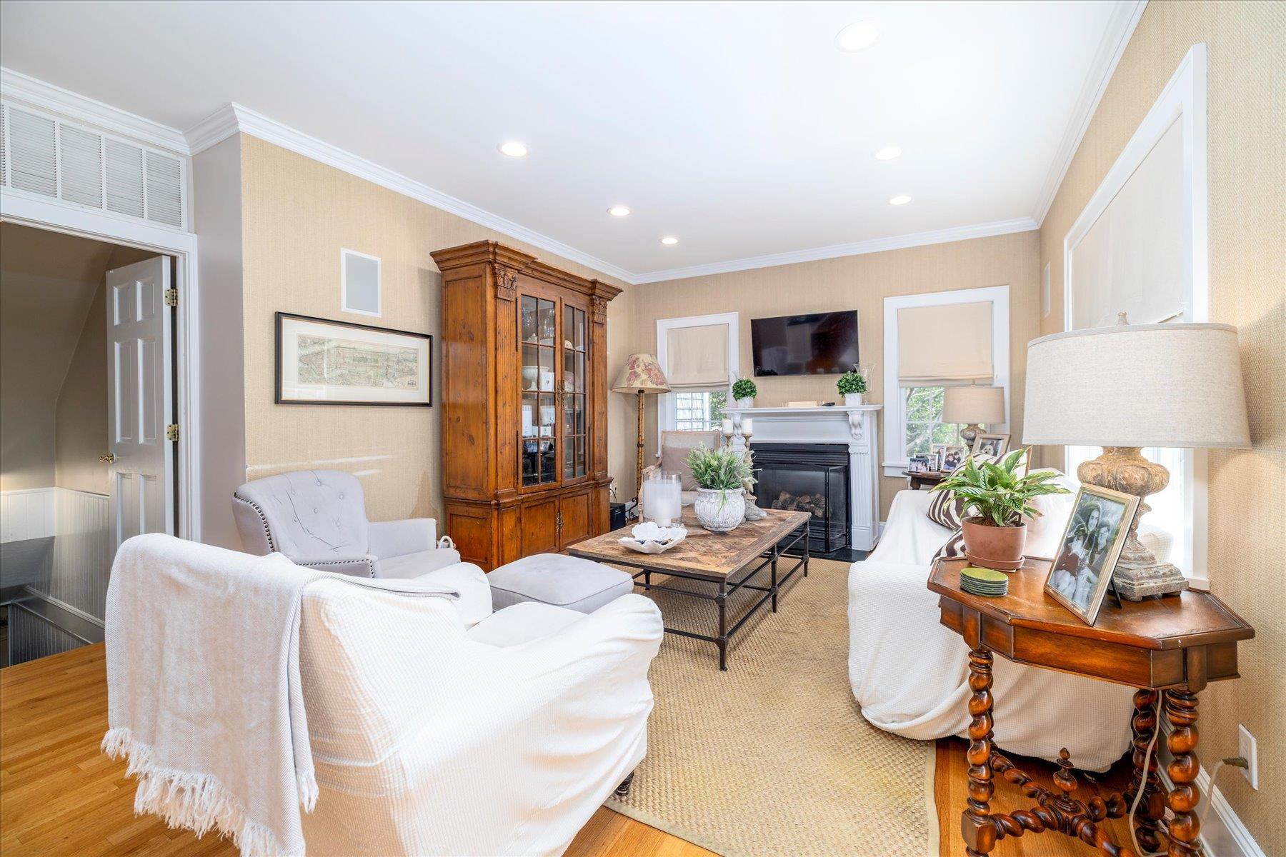 Single Family Hempstead  Nassau County, NY 11570, MLS-852546-20