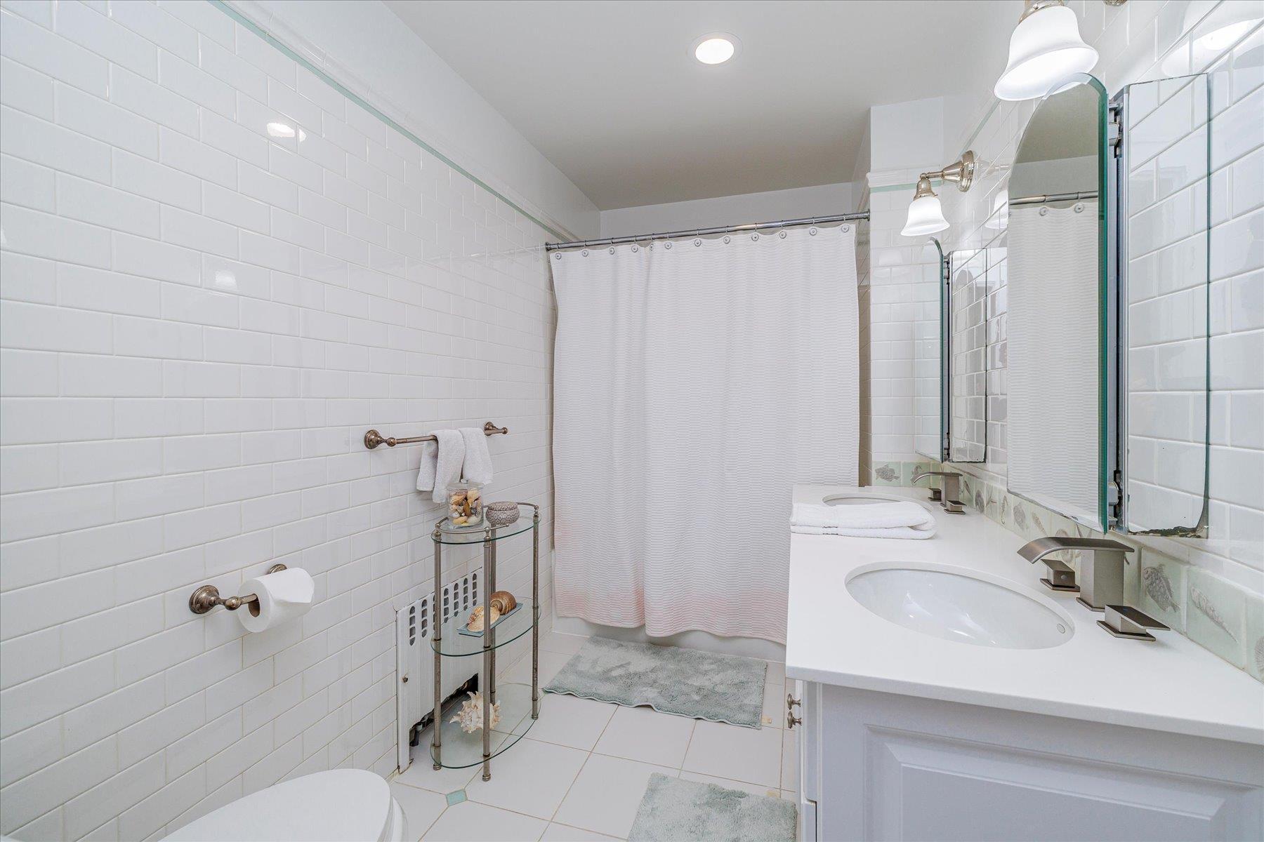 Single Family Hempstead  Nassau County, NY 11570, MLS-852546-29