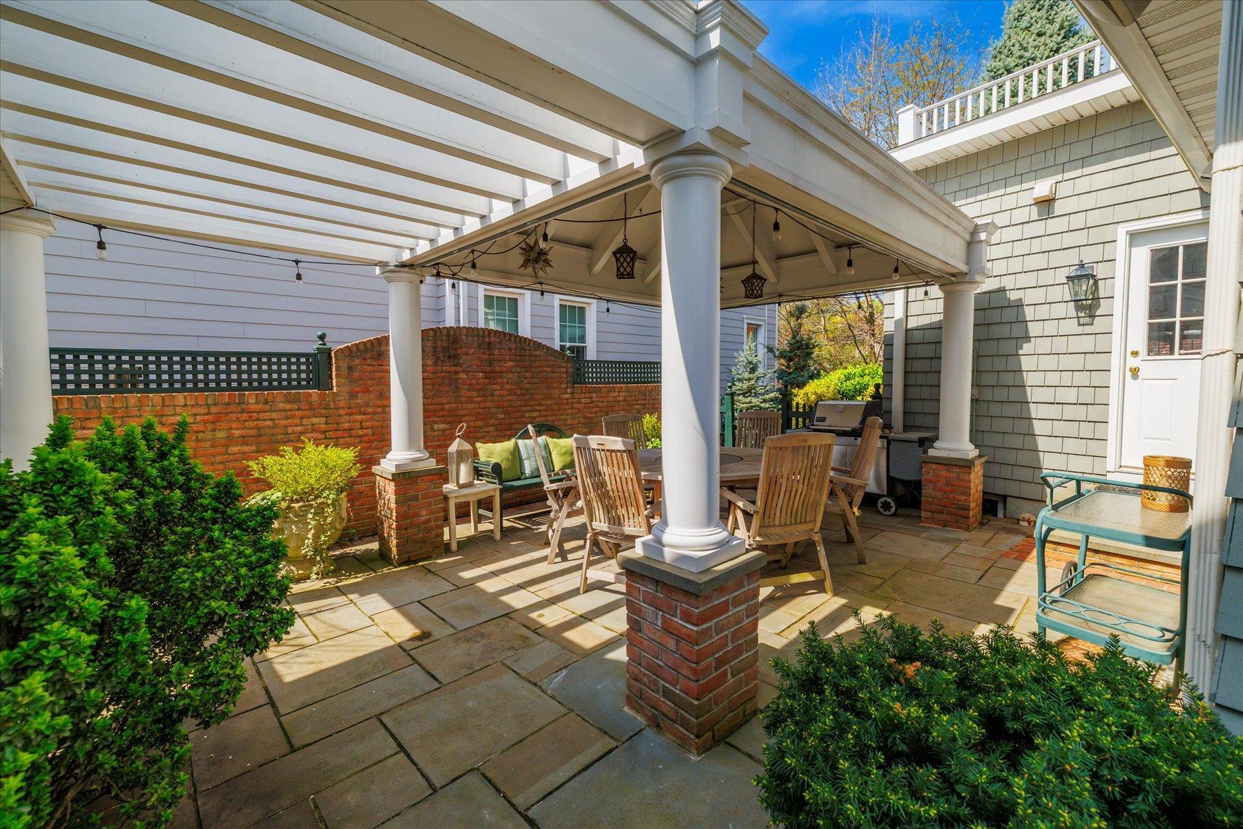 Single Family Hempstead  Nassau County, NY 11570, MLS-852546-36