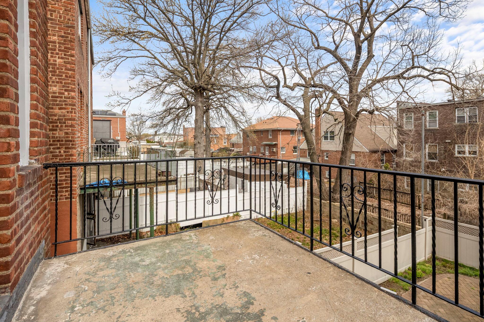 Single Family Tenbroeck  Bronx, NY 10469, MLS-852547-11