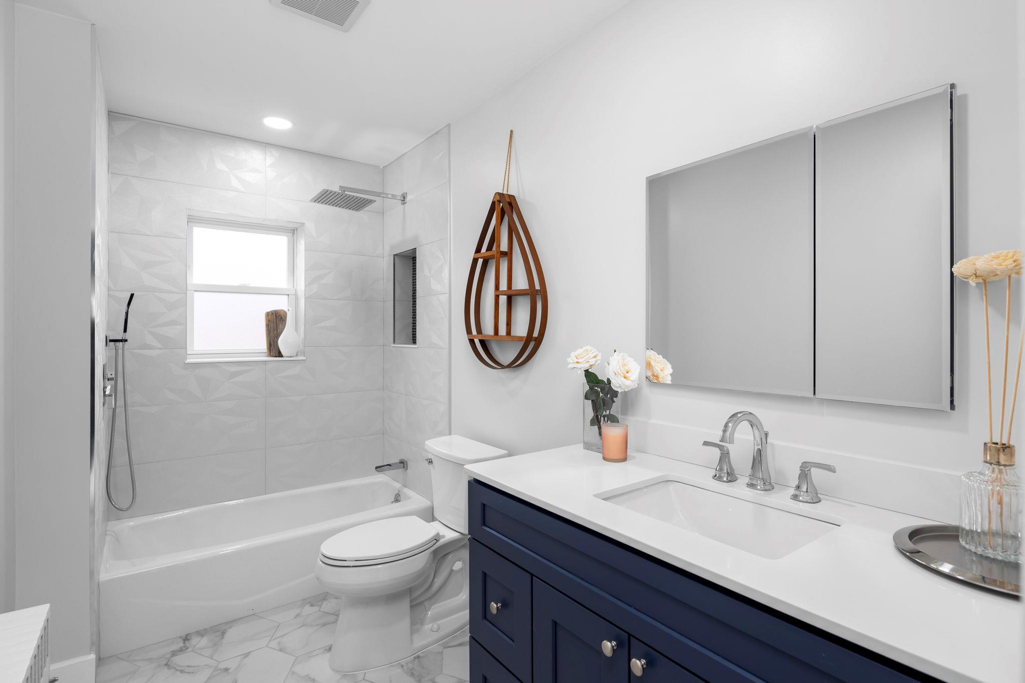 Single Family Tenbroeck  Bronx, NY 10469, MLS-852547-20