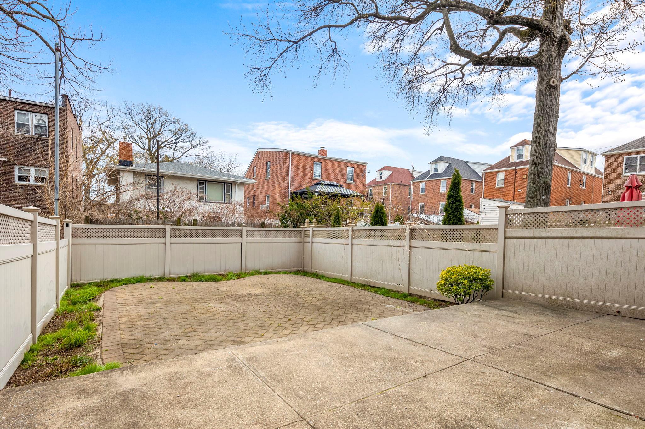Single Family Tenbroeck  Bronx, NY 10469, MLS-852547-25