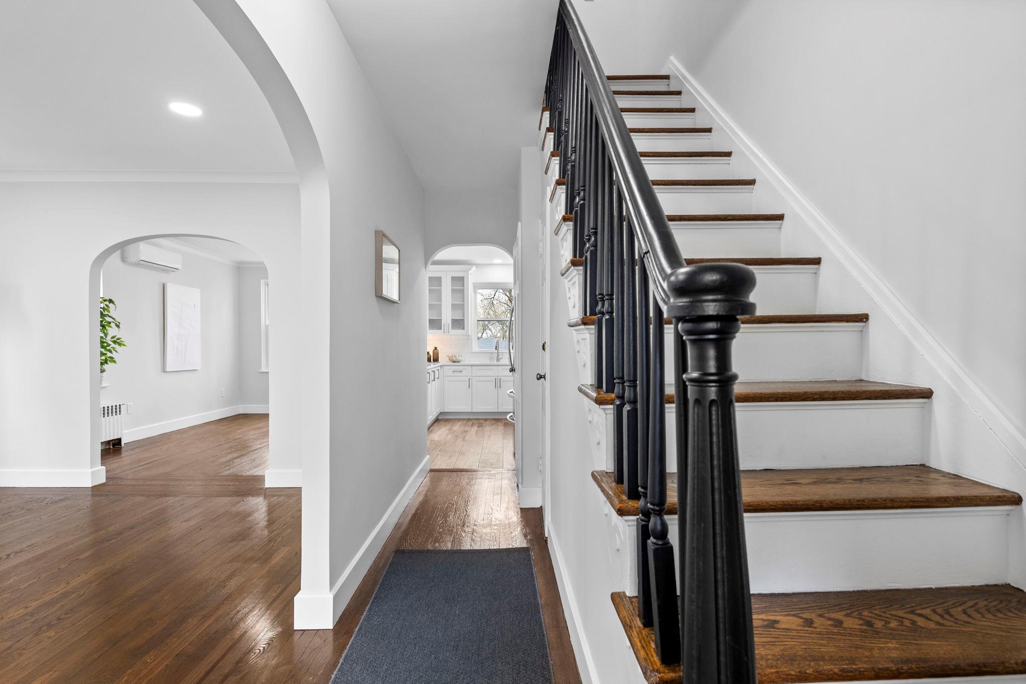 Single Family Tenbroeck  Bronx, NY 10469, MLS-852547-3