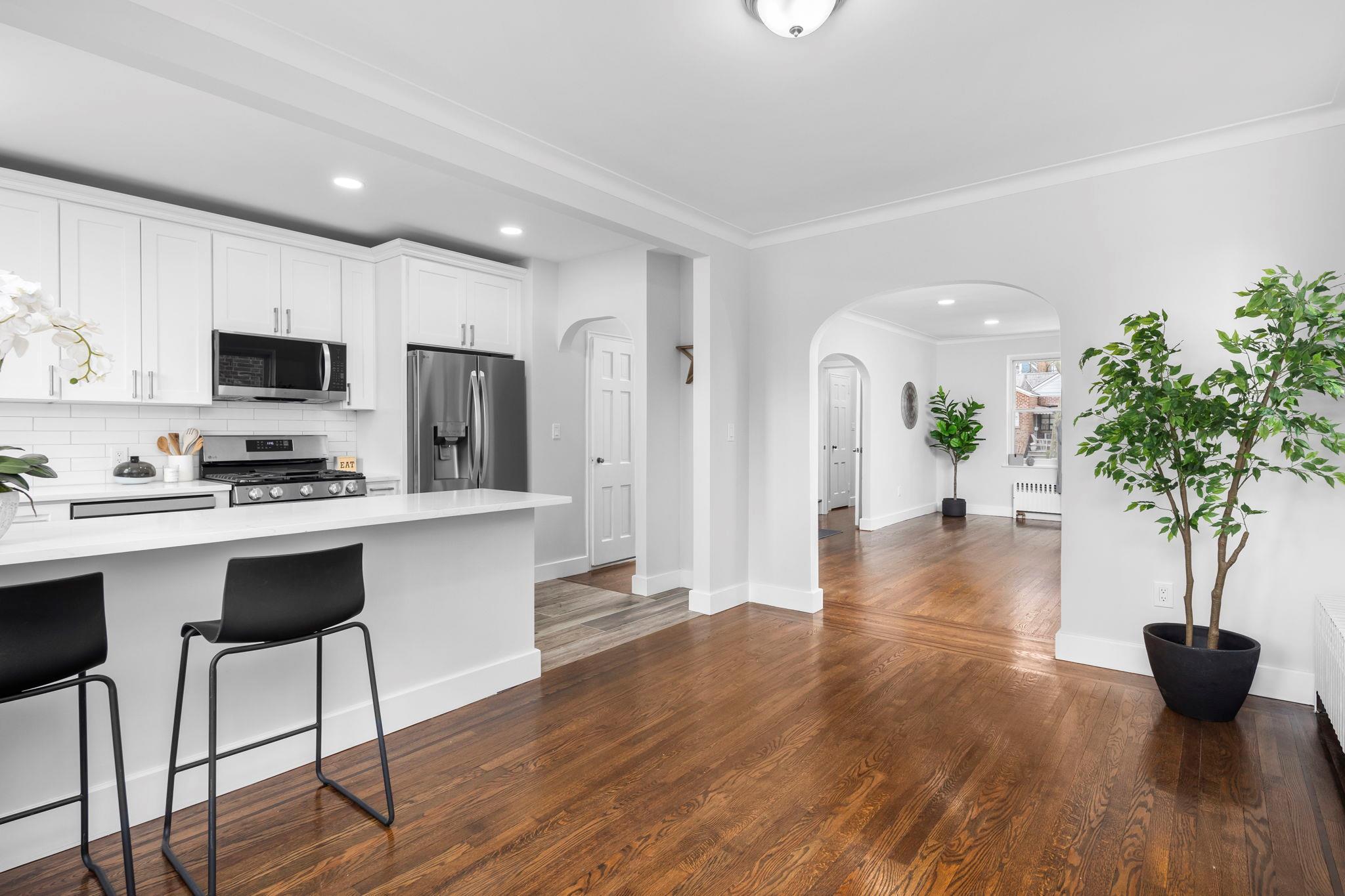 Single Family Tenbroeck  Bronx, NY 10469, MLS-852547-5