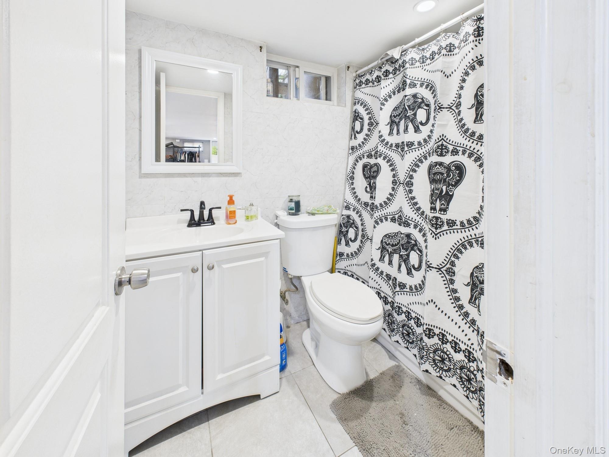 Single Family 223rd Bronx, NY 10466, MLS-852550-21