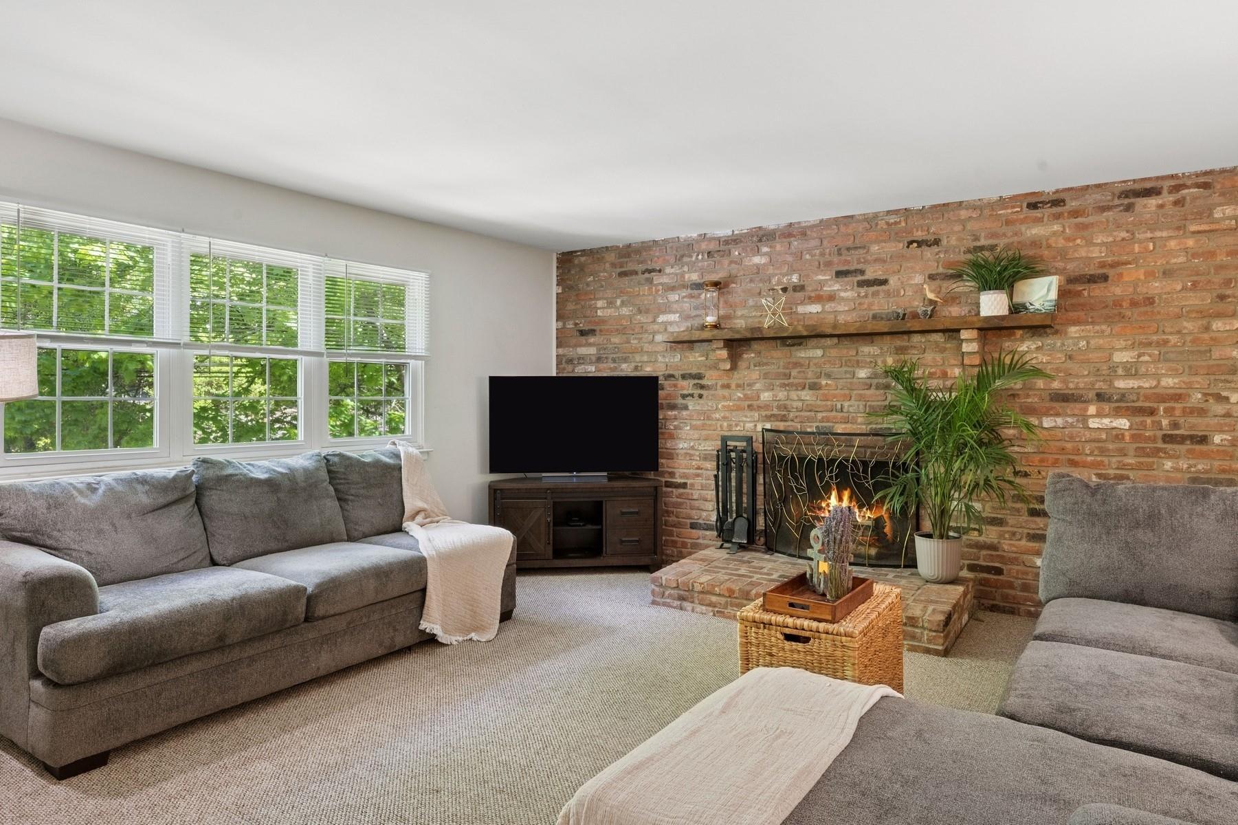 Single Family Centershore  Suffolk County, NY 11721, MLS-852551-6