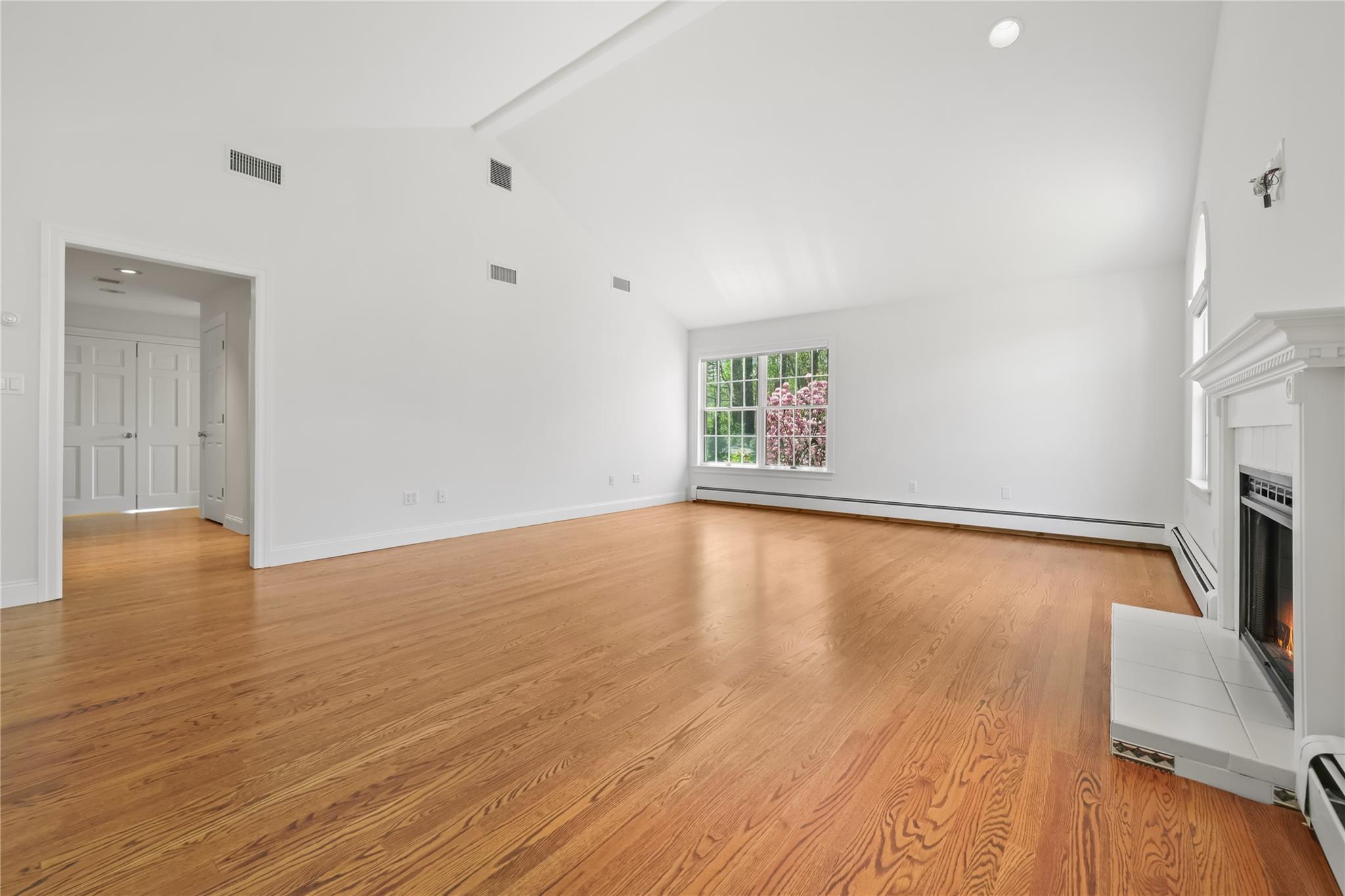 Single Family South Brook  Westchester County, NY 10506, MLS-852552-17