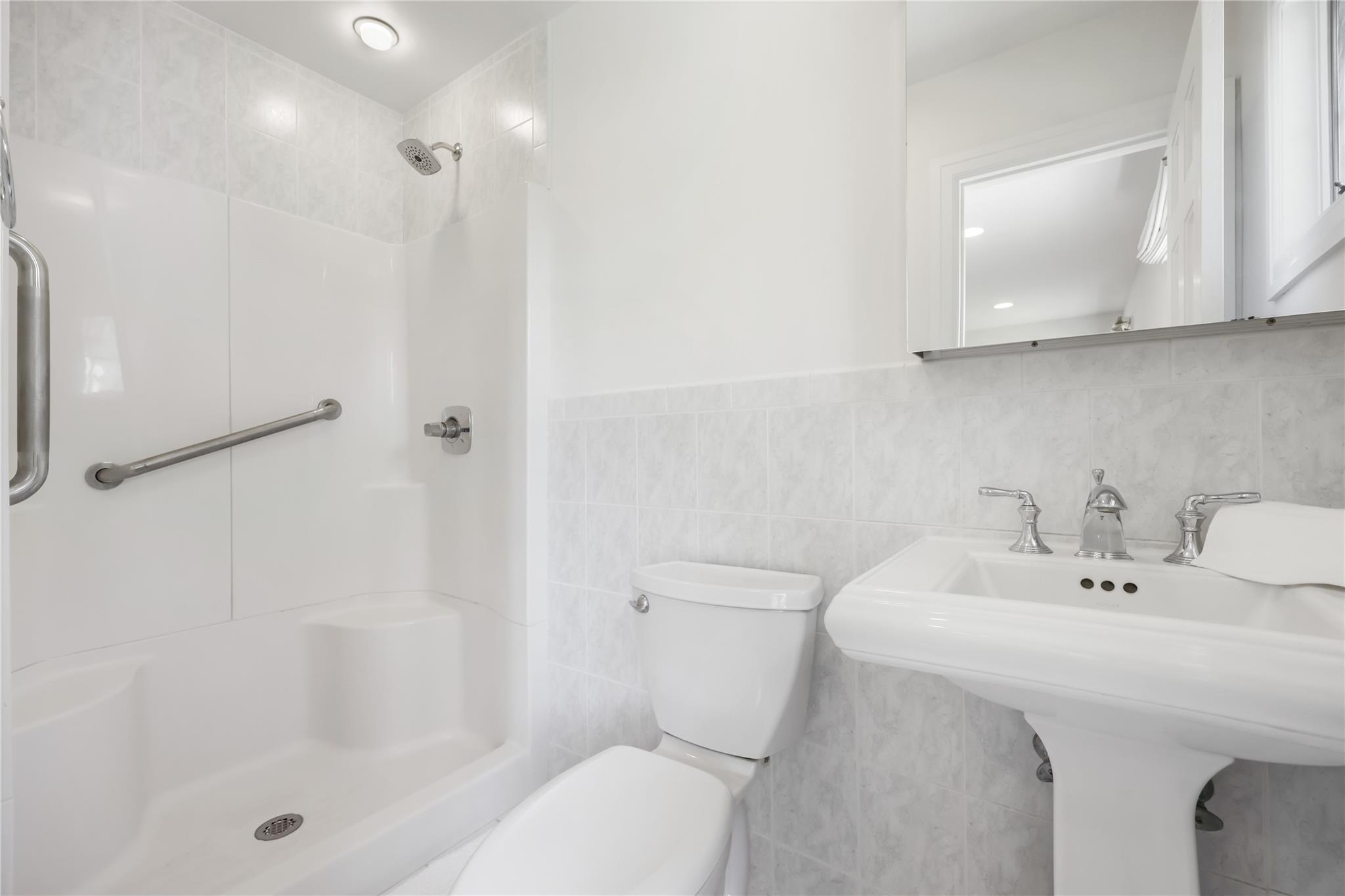 Single Family South Brook  Westchester County, NY 10506, MLS-852552-23