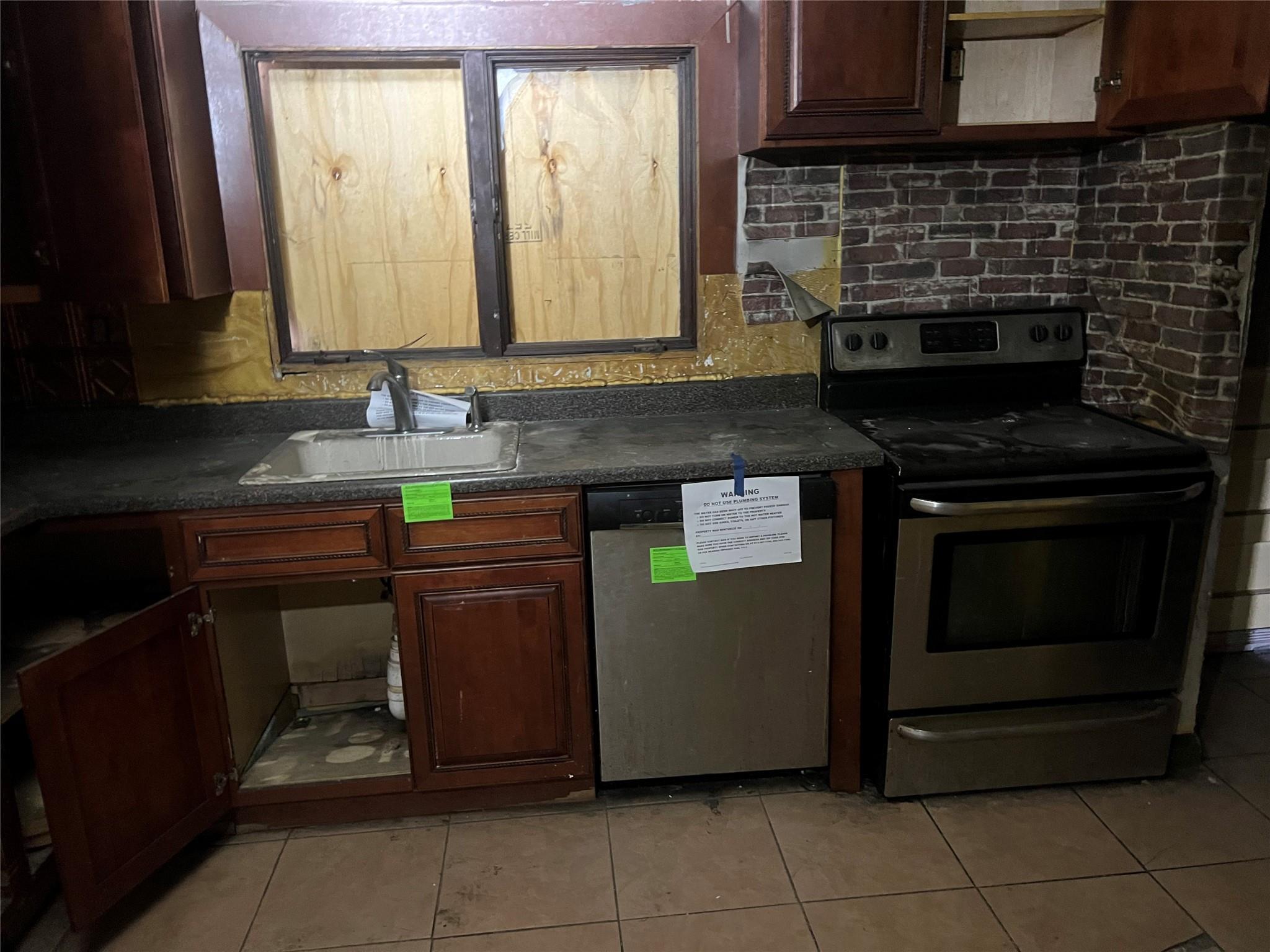 Single Family Parkhurst  Nassau County, NY 11003, MLS-852577-12