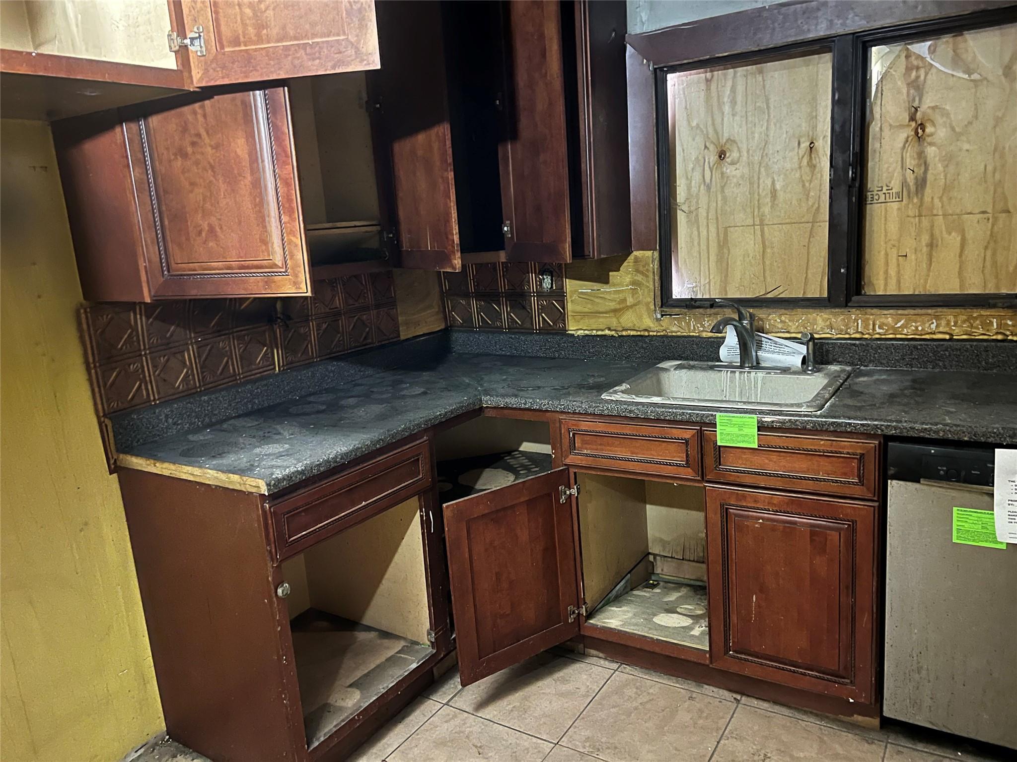 Single Family Parkhurst  Nassau County, NY 11003, MLS-852577-13