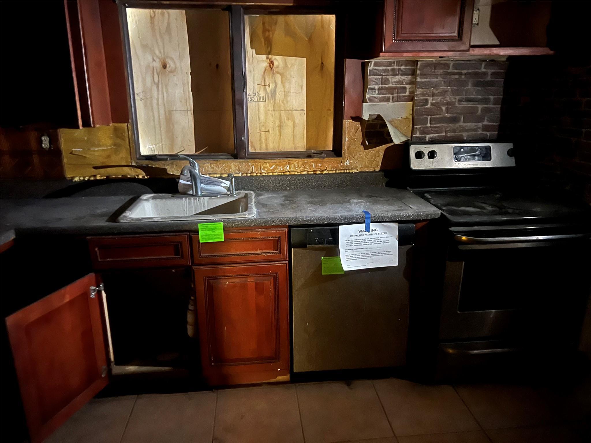 Single Family Parkhurst  Nassau County, NY 11003, MLS-852577-14