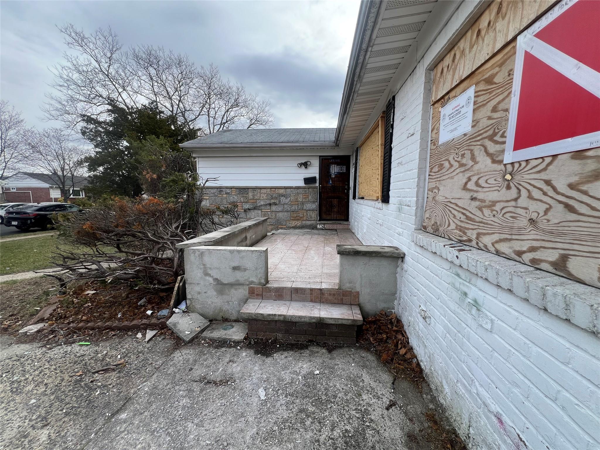 Single Family Parkhurst  Nassau County, NY 11003, MLS-852577-2