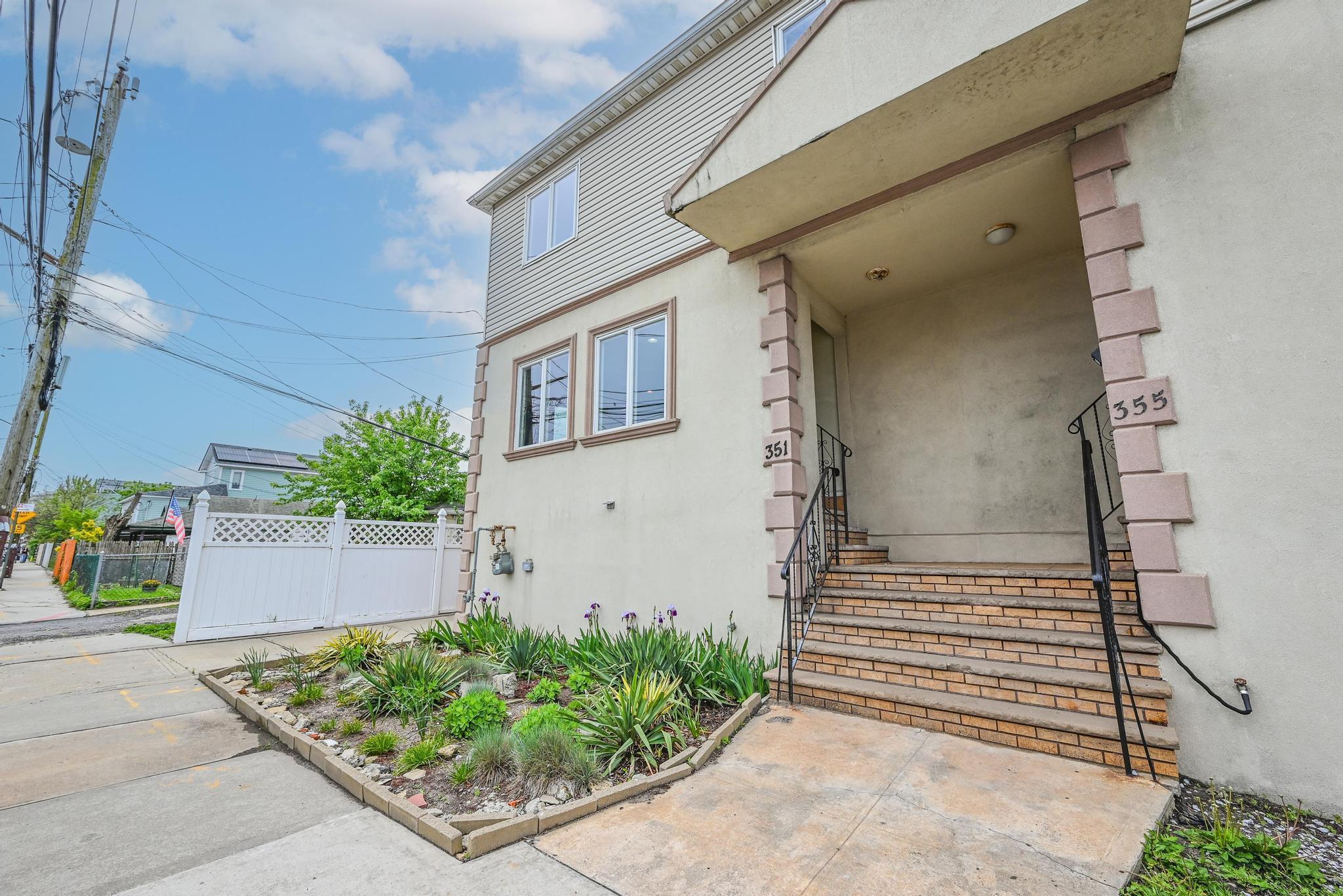 Single Family Beach 87th  Queens, NY 11693, MLS-852583-26