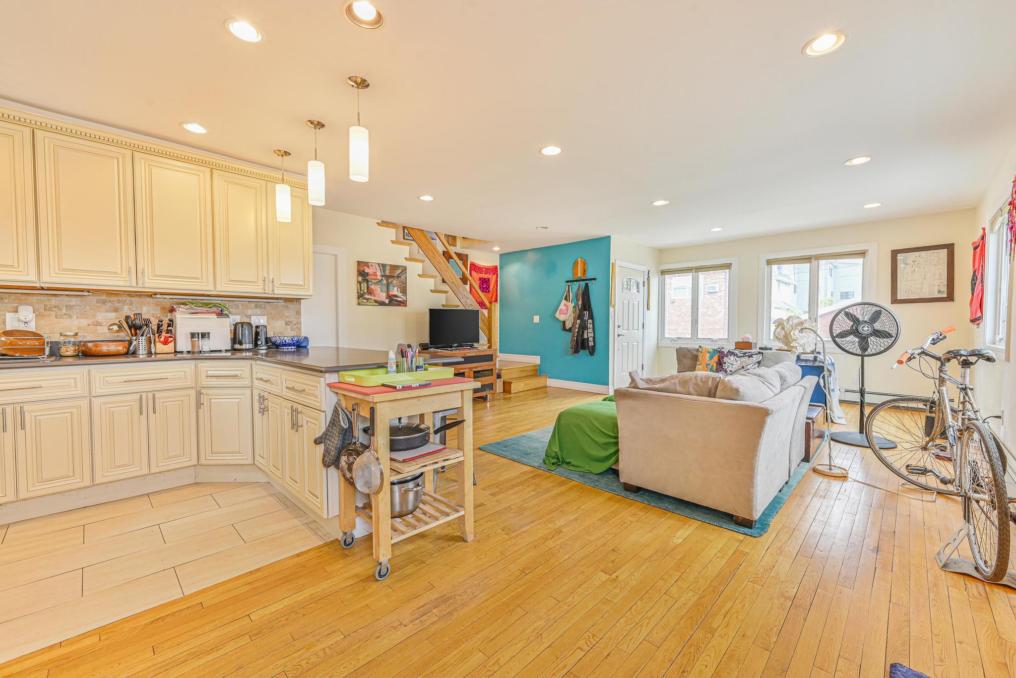 Single Family Beach 87th  Queens, NY 11693, MLS-852583-5