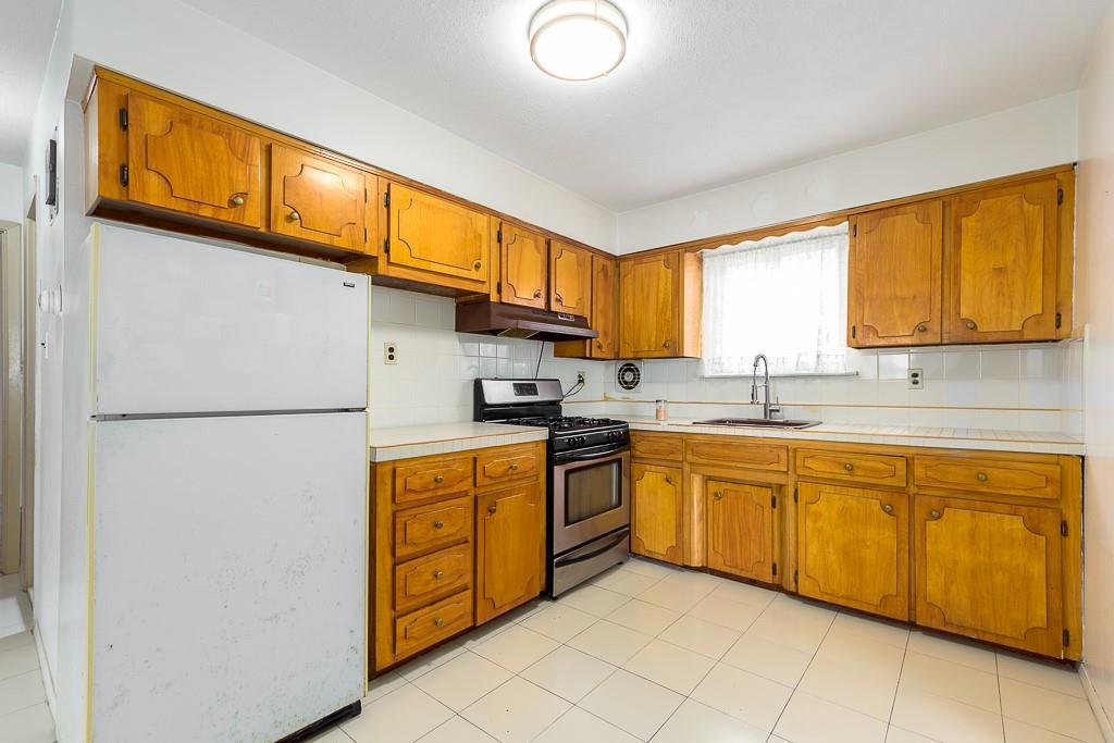 Single Family 230th  Queens, NY 11413, MLS-852591-16
