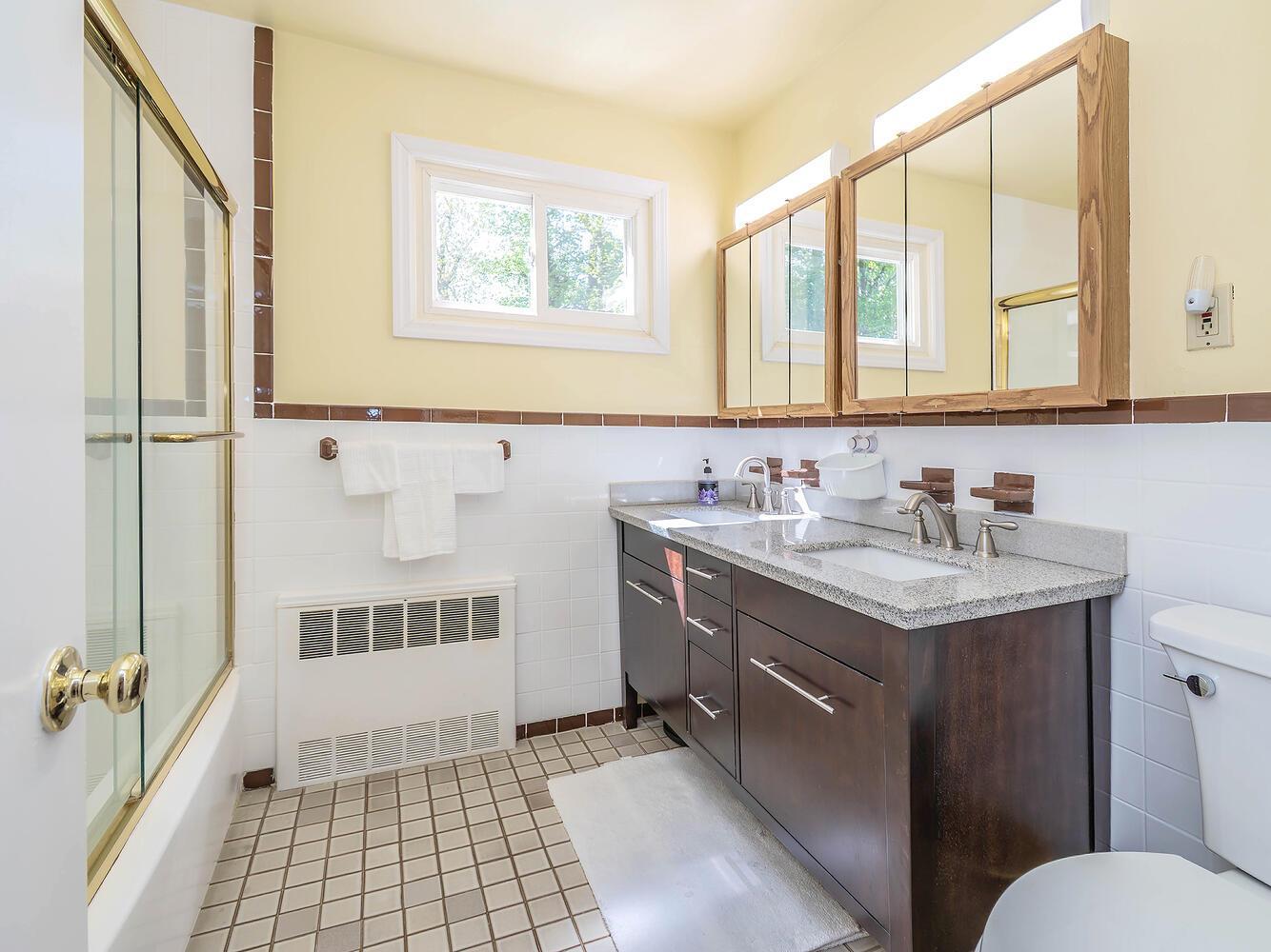 Single Family Stonytown  Nassau County, NY 11030, MLS-852594-29