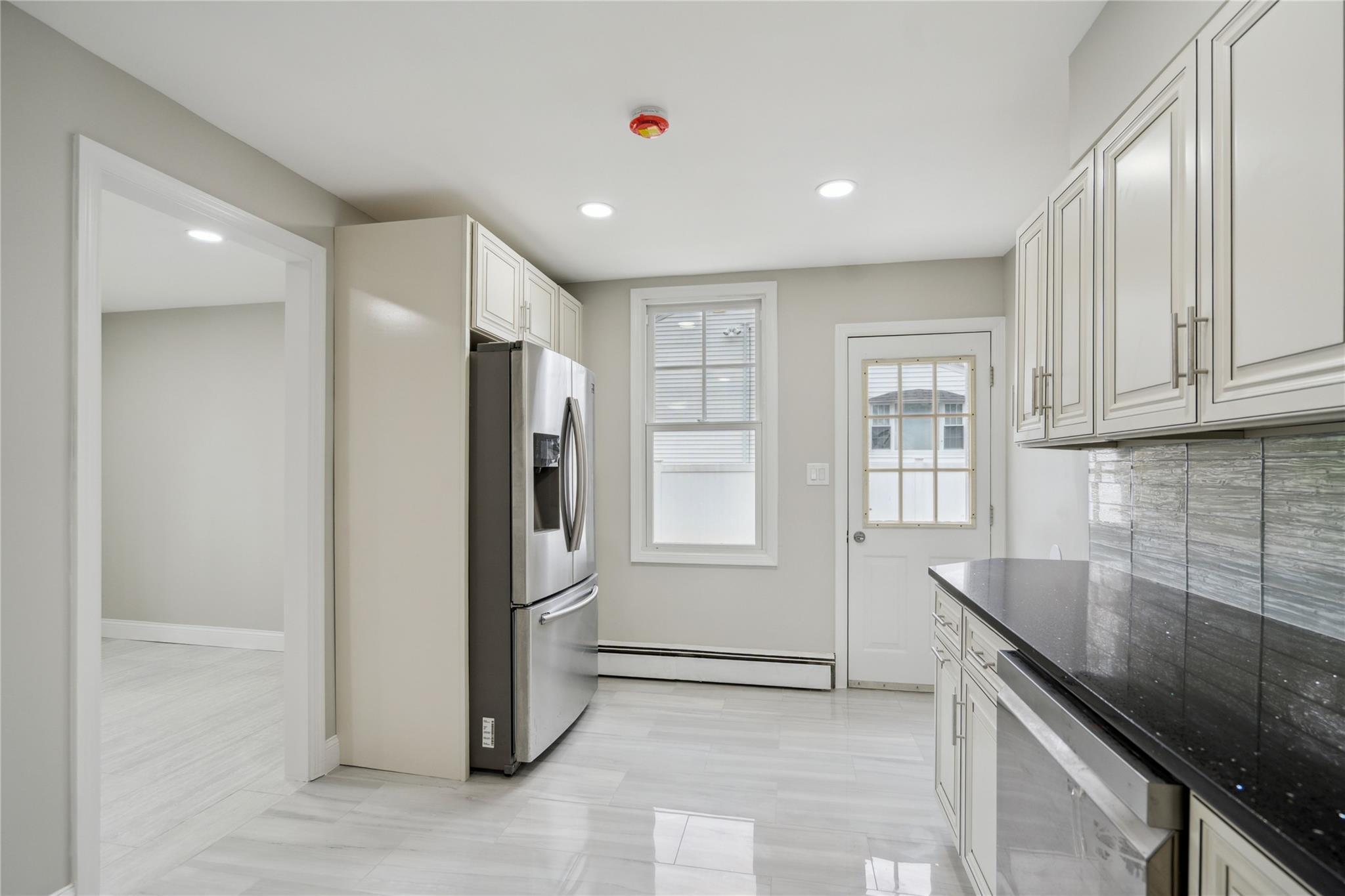 Single Family Pinewood  Suffolk County, NY 11725, MLS-852620-16