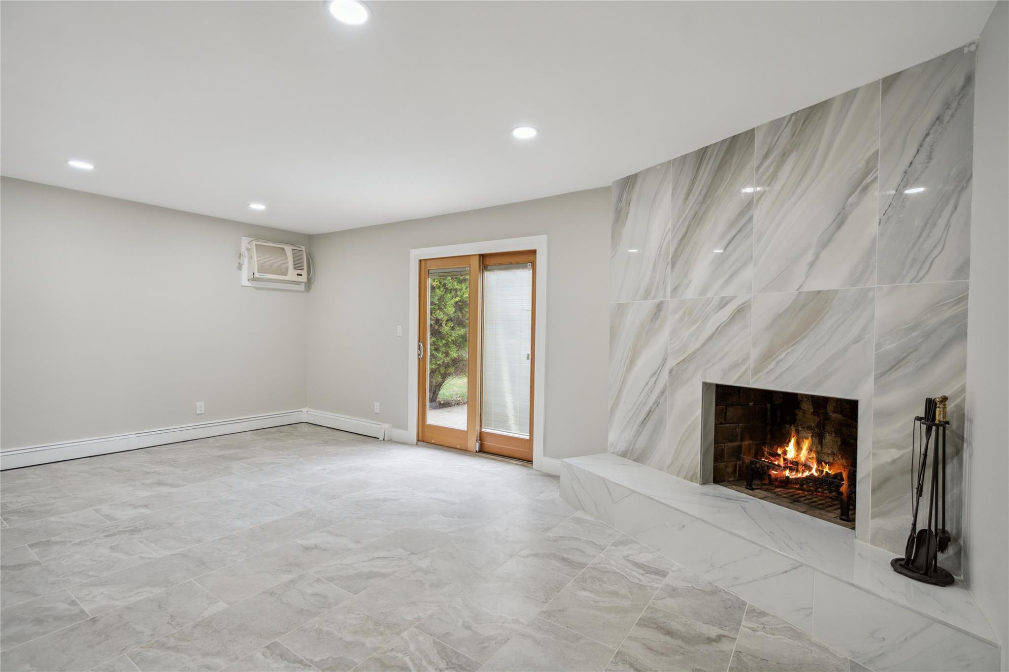 Single Family Pinewood  Suffolk County, NY 11725, MLS-852620-19