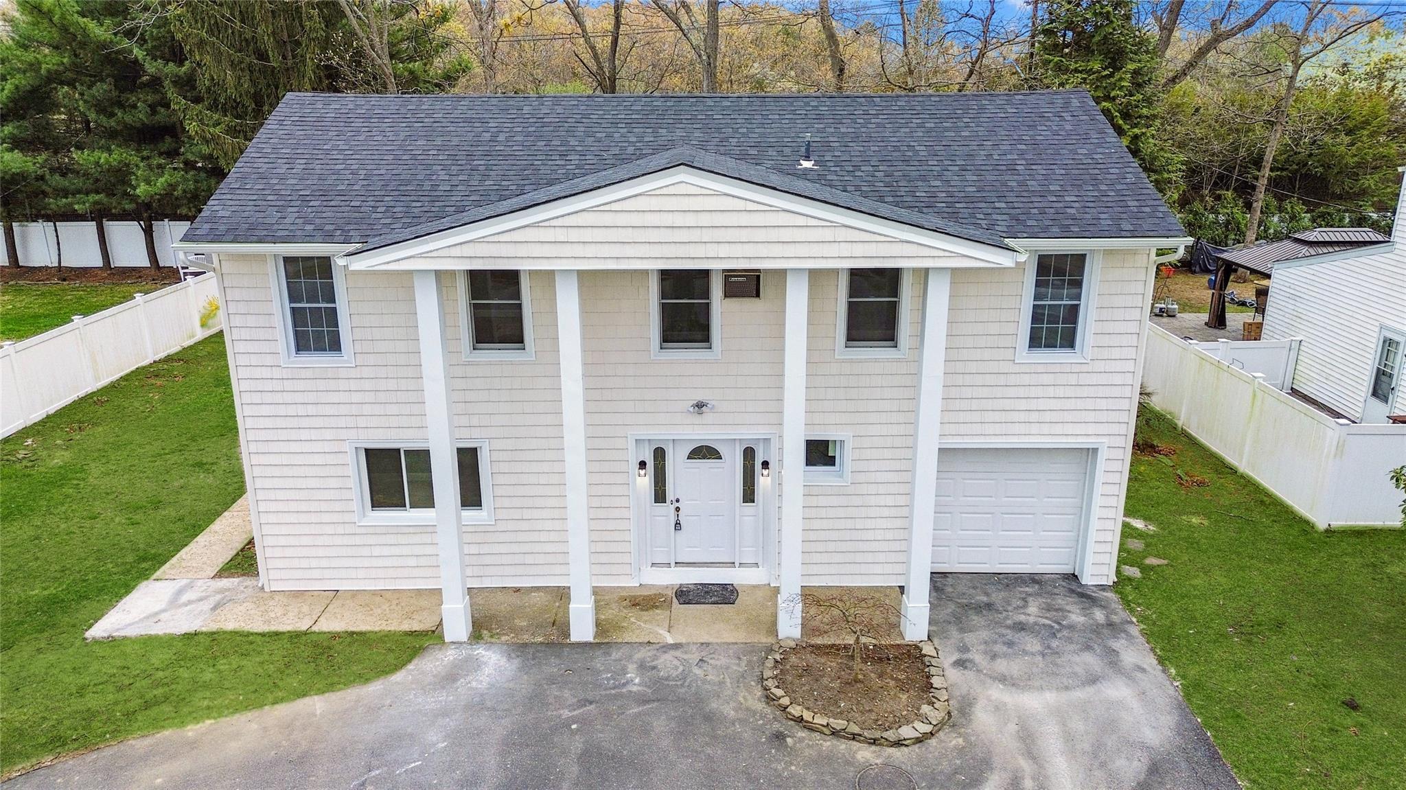 Single Family Pinewood  Suffolk County, NY 11725, MLS-852620-2