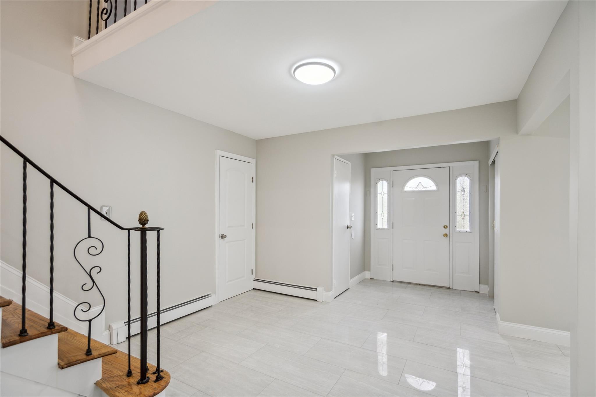 Single Family Pinewood  Suffolk County, NY 11725, MLS-852620-8