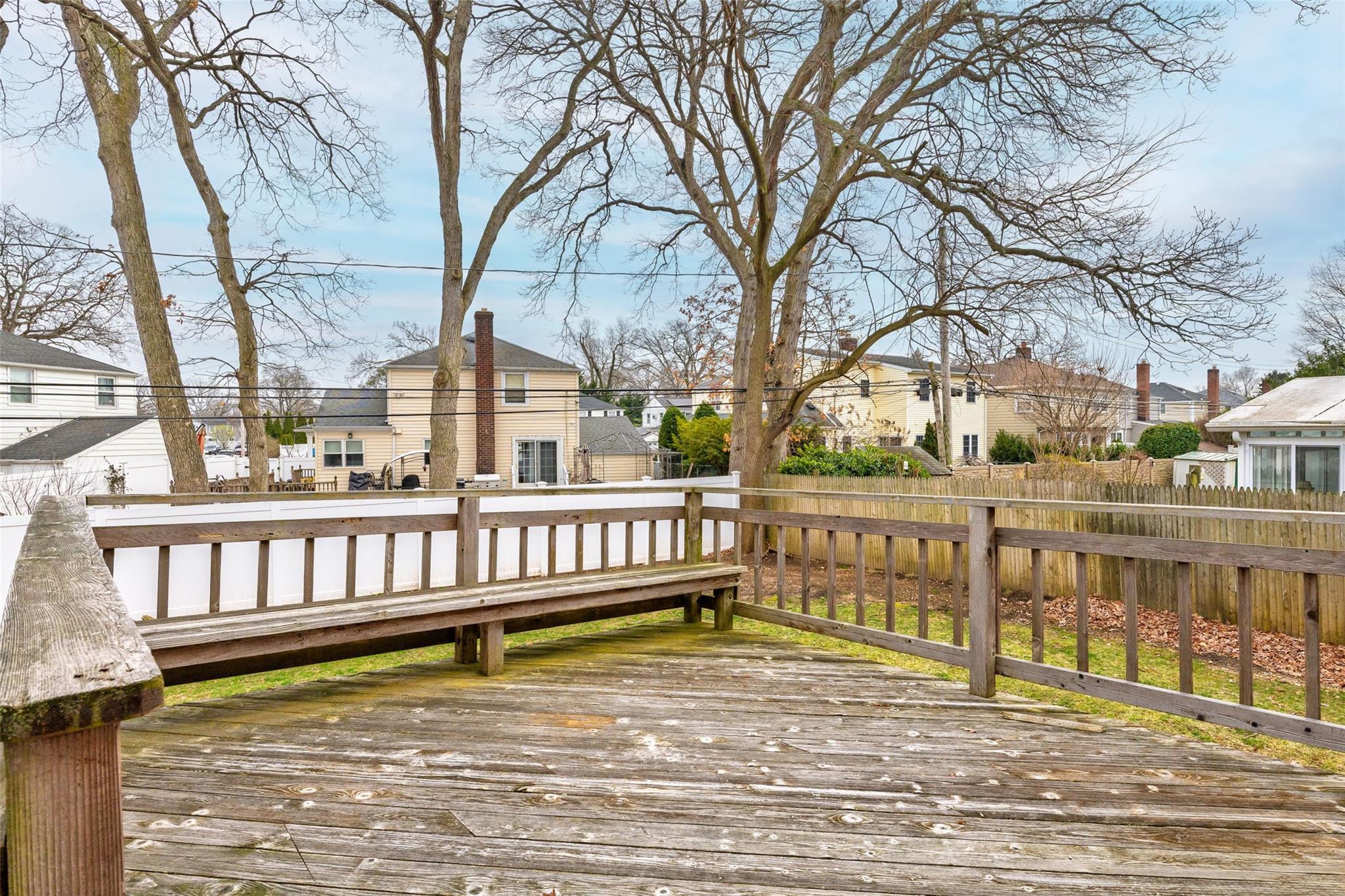 Single Family Decatur  Nassau County, NY 11710, MLS-852633-10