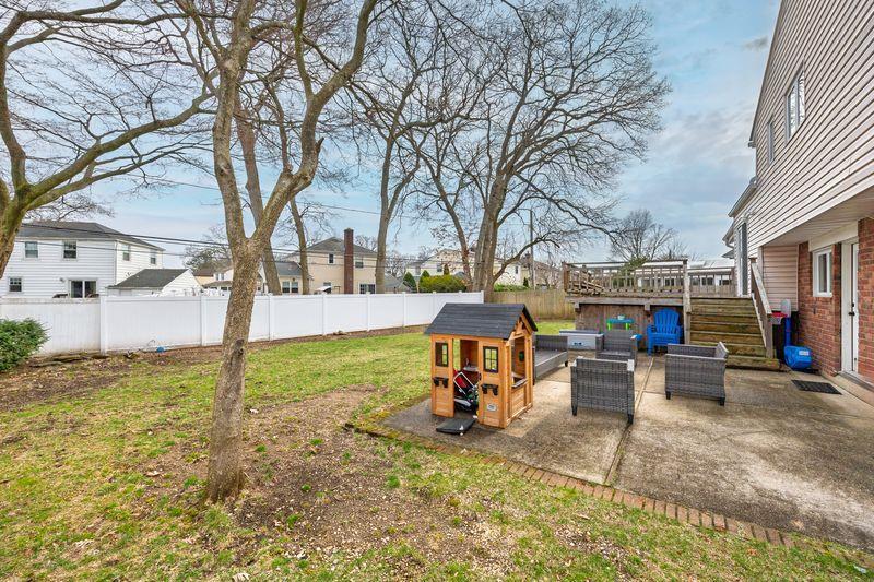 Single Family Decatur  Nassau County, NY 11710, MLS-852633-4