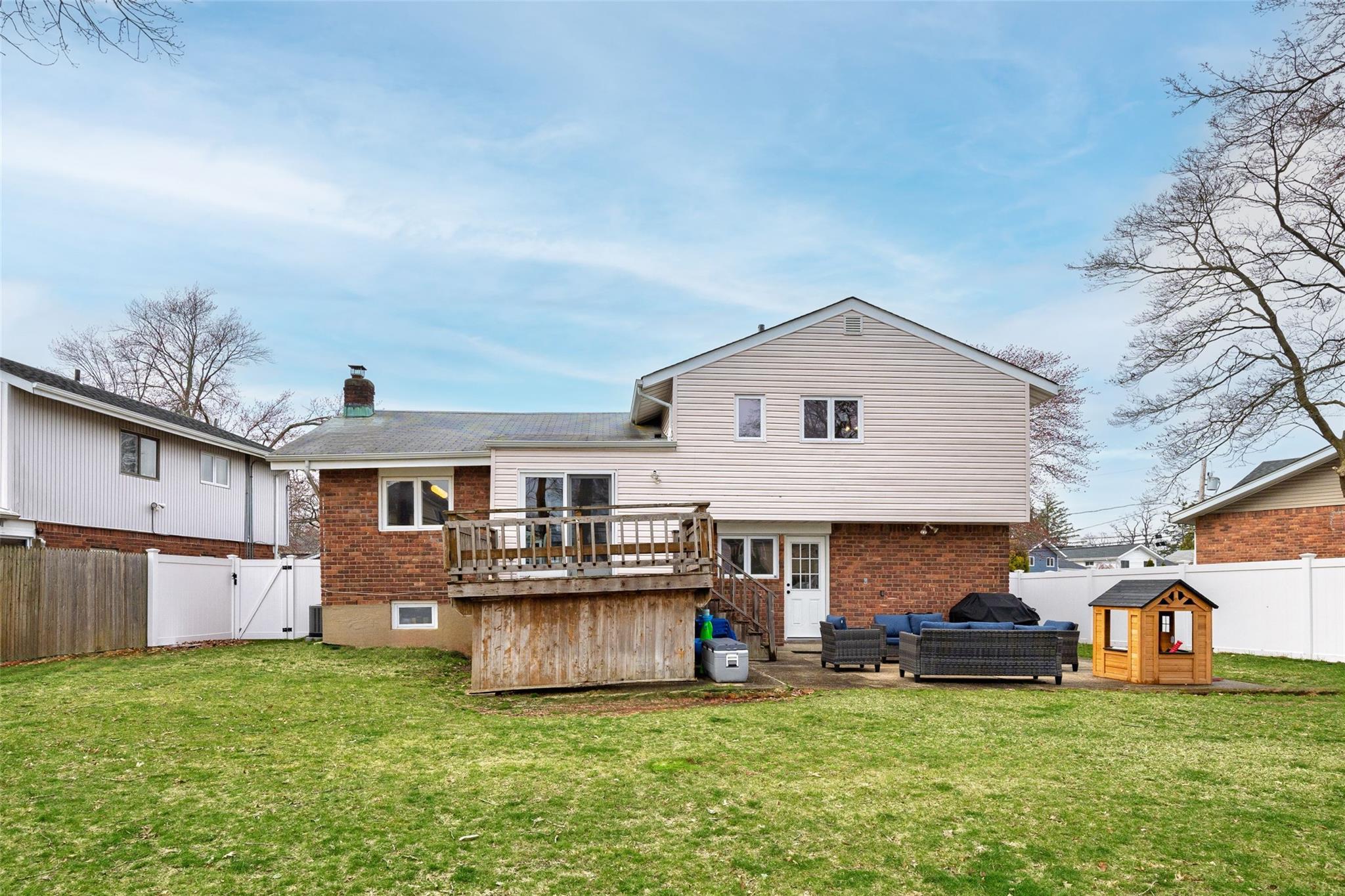 Single Family Decatur  Nassau County, NY 11710, MLS-852633-7