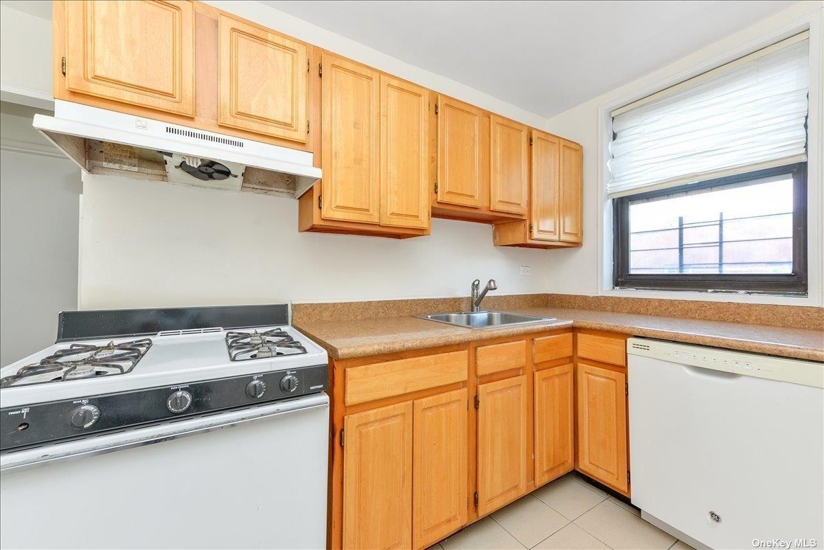 Coop 54th  Brooklyn, NY 11234, MLS-852636-9