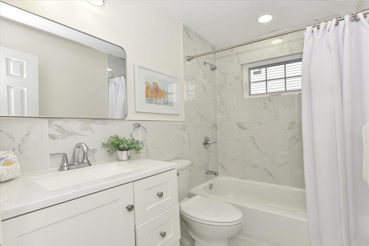 Single Family Hewlett  Nassau County, NY 11550, MLS-852643-14