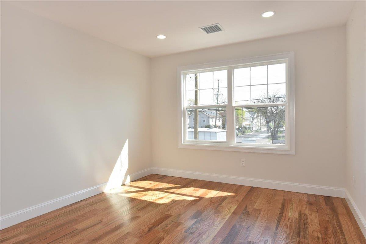Single Family Hewlett  Nassau County, NY 11550, MLS-852643-21